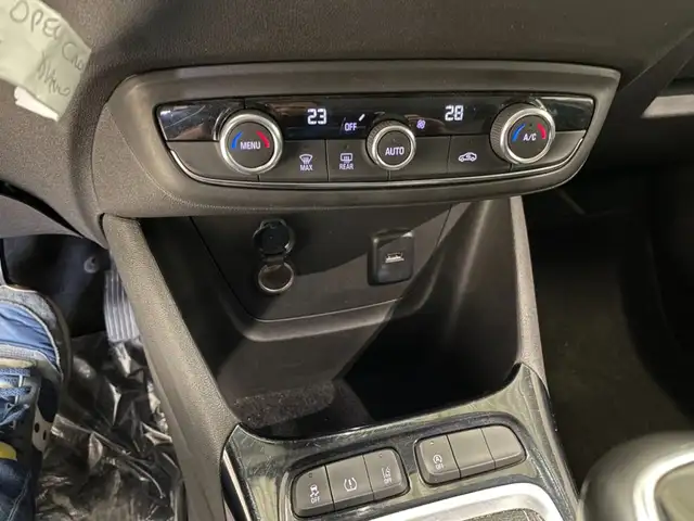 Opel Crossland view 14