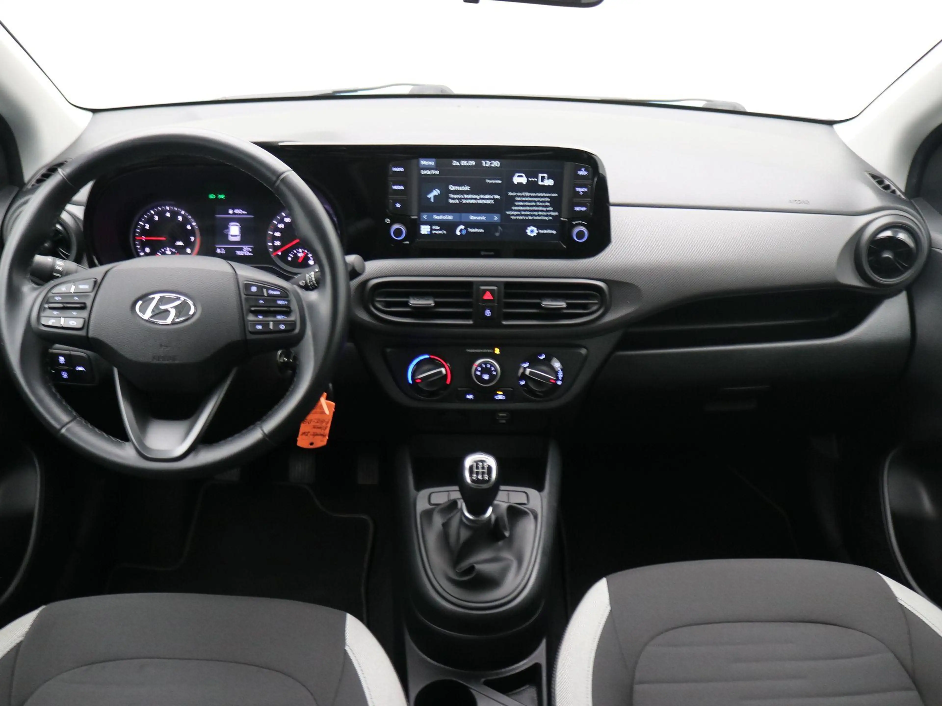 Hyundai i10 1.0 Comfort / Airco / Cruise Control / Apple CarPl — photo 2