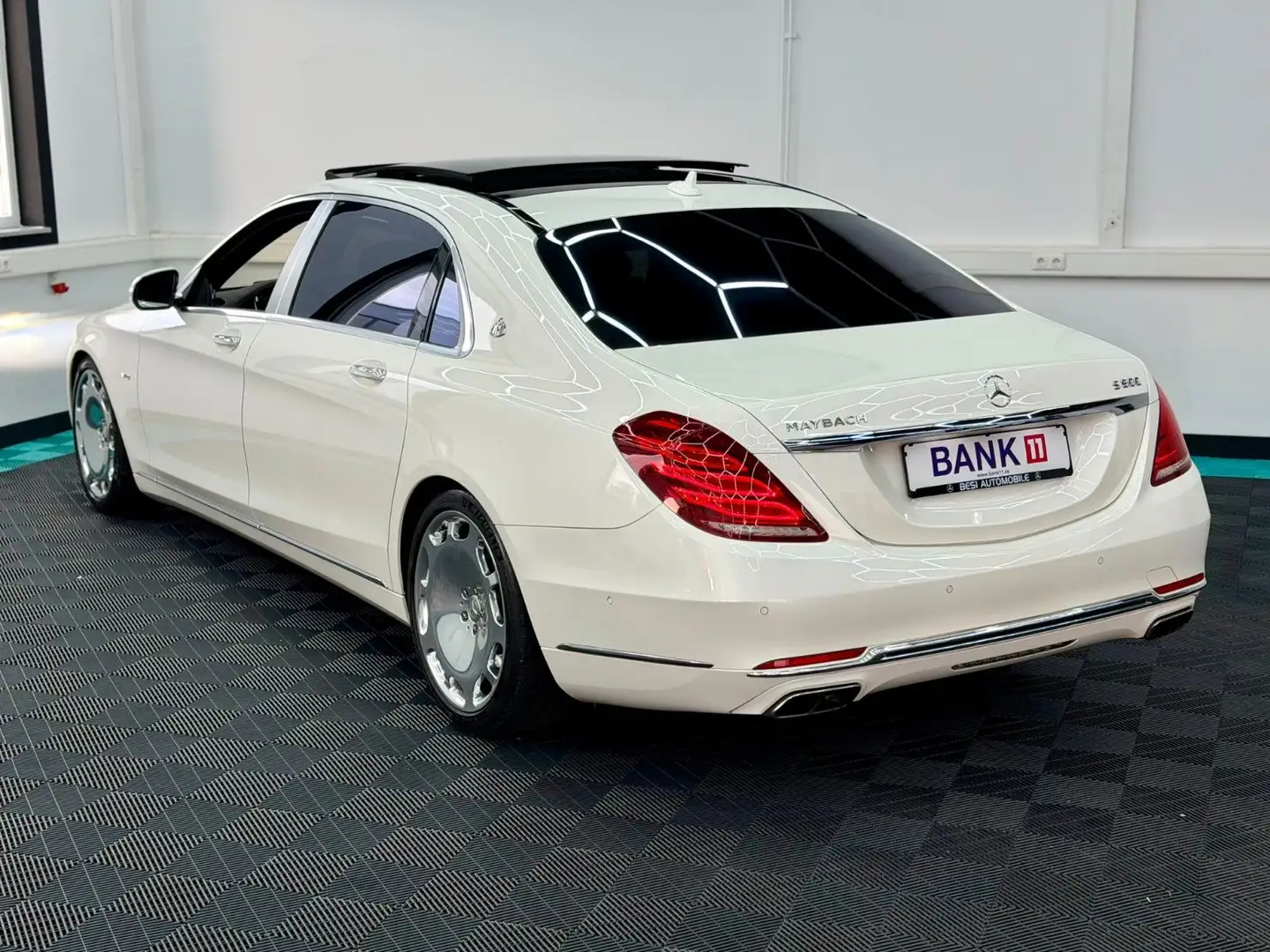 Mercedes-Benz S 600 MAYBACH V12 /DESIGNO/3xTV/360/HUD/PANO/20* Weiß - 1