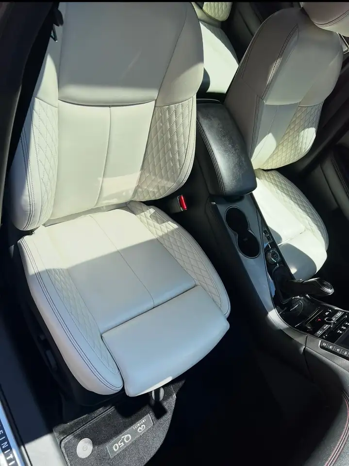 Infiniti Q50 fotografie Infiniti Q50