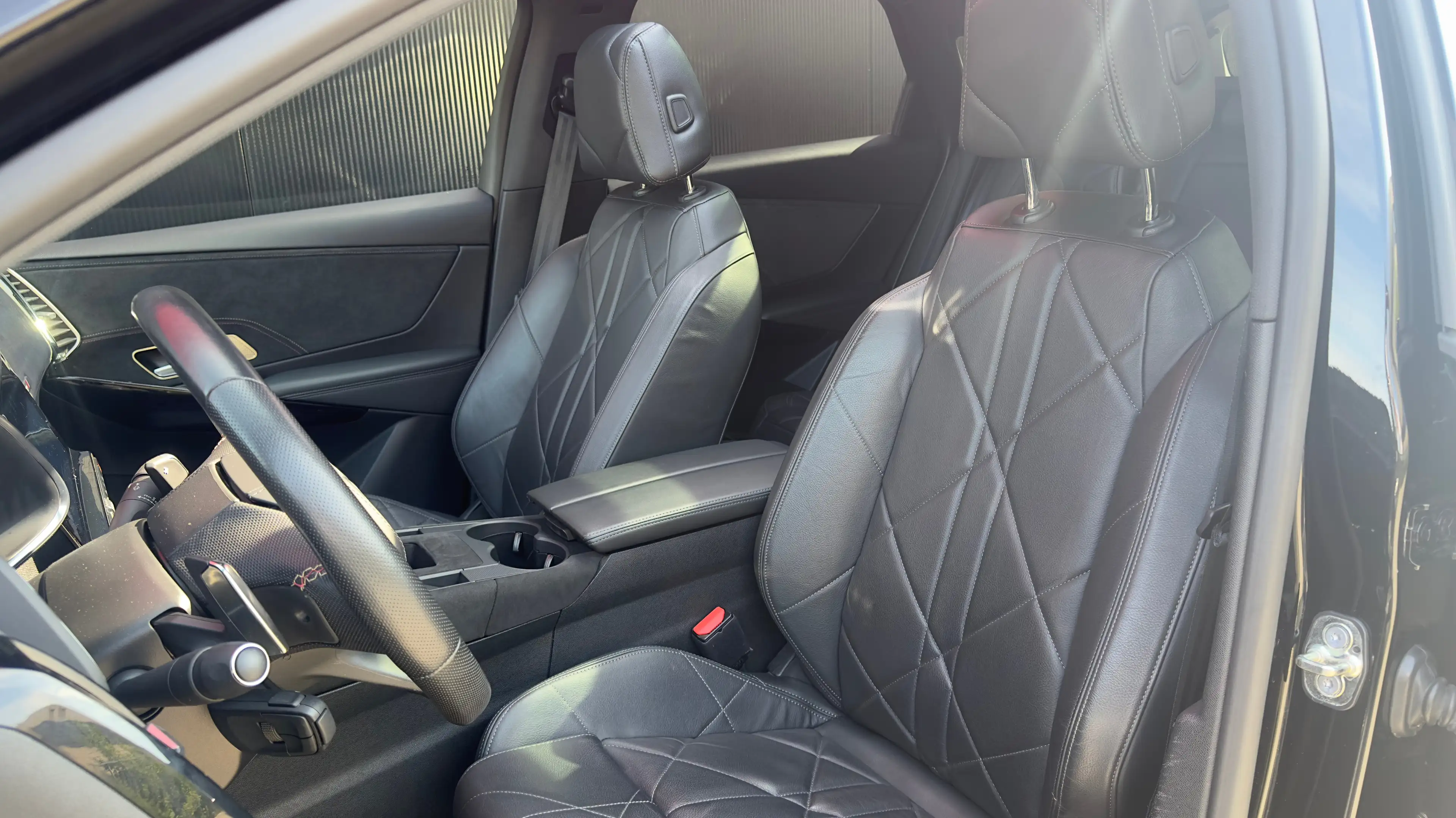 DS Automobiles DS 7 Crossback E-Tense 4x4 Performance Line+ | Trekhaak | Stoelve — photo 4