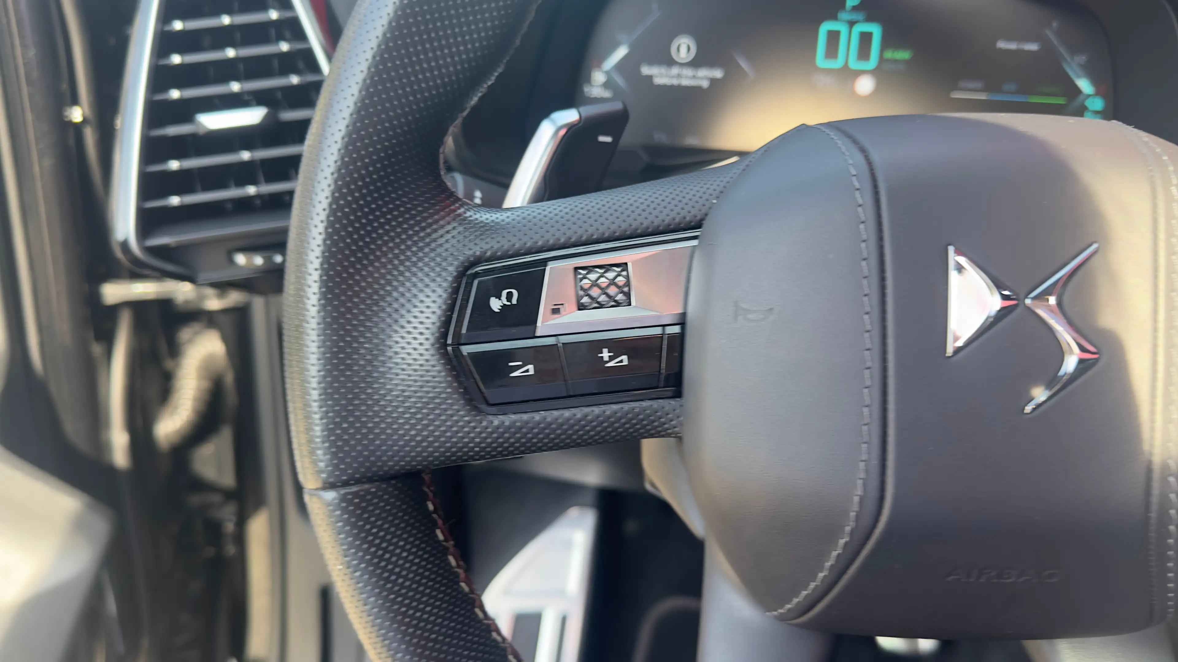 DS Automobiles DS 7 Crossback E-Tense 4x4 Performance Line+ | Trekhaak | Stoelve — photo 25