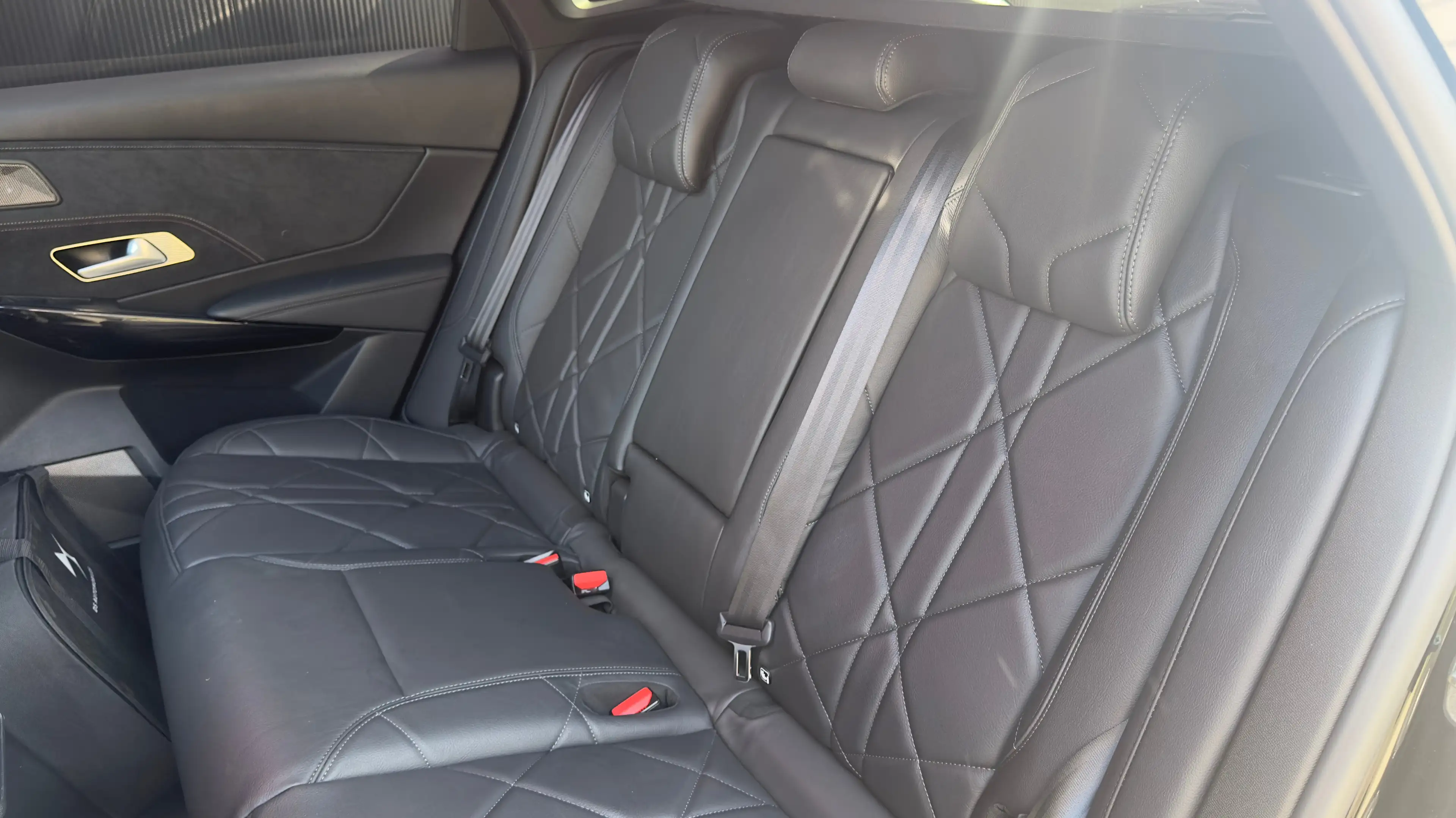 DS Automobiles DS 7 Crossback E-Tense 4x4 Performance Line+ | Trekhaak | Stoelve — photo 44