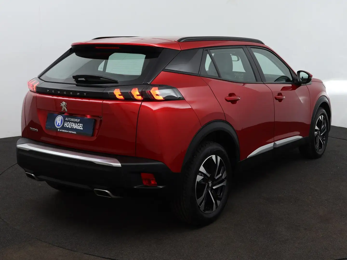 Peugeot 2008 1.2 PureTech Allure Automaat | Camera | Cruise Con Rood - 2