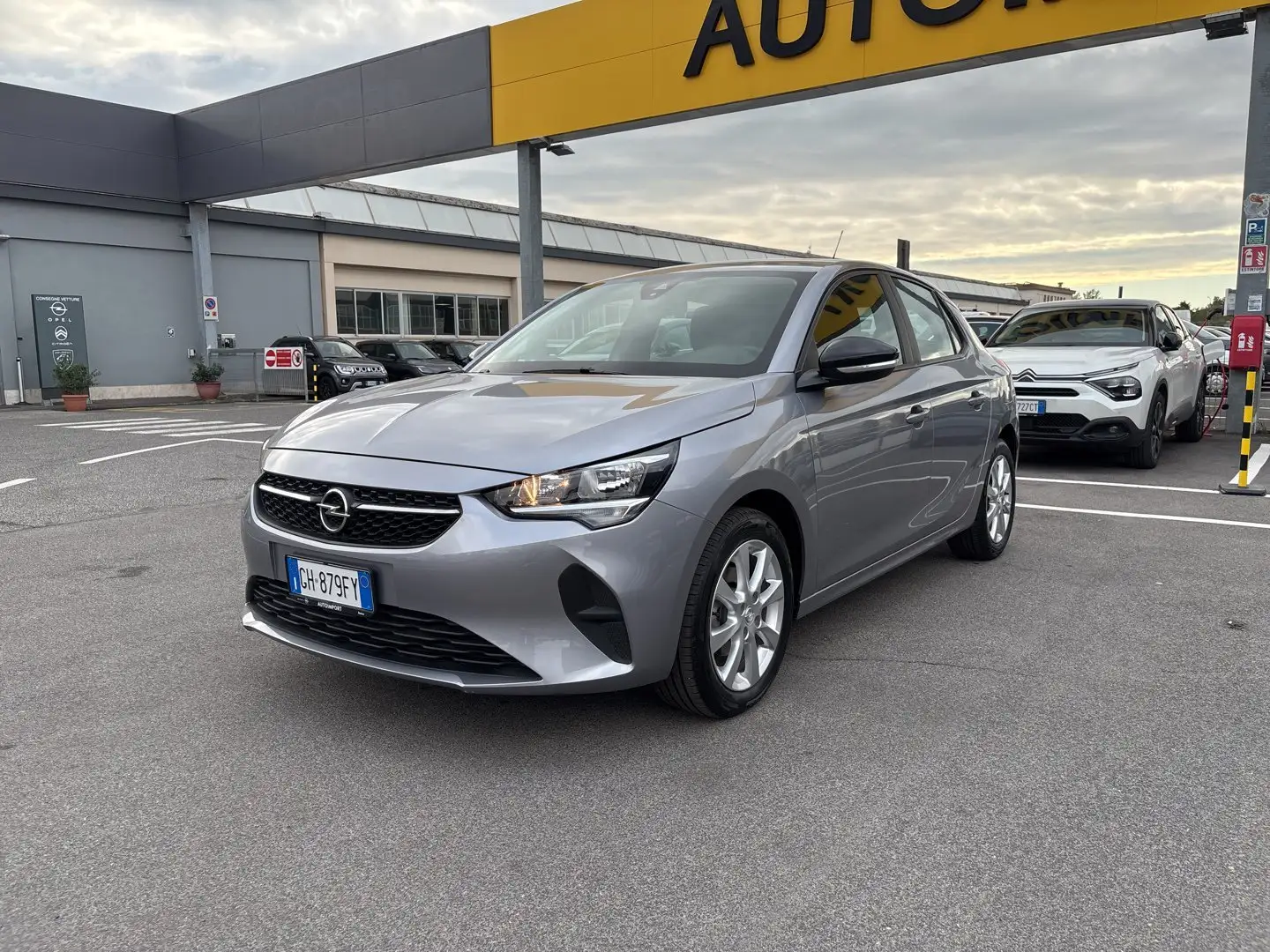 Opel Corsa Corsa 1.2 Edition Grau - 1