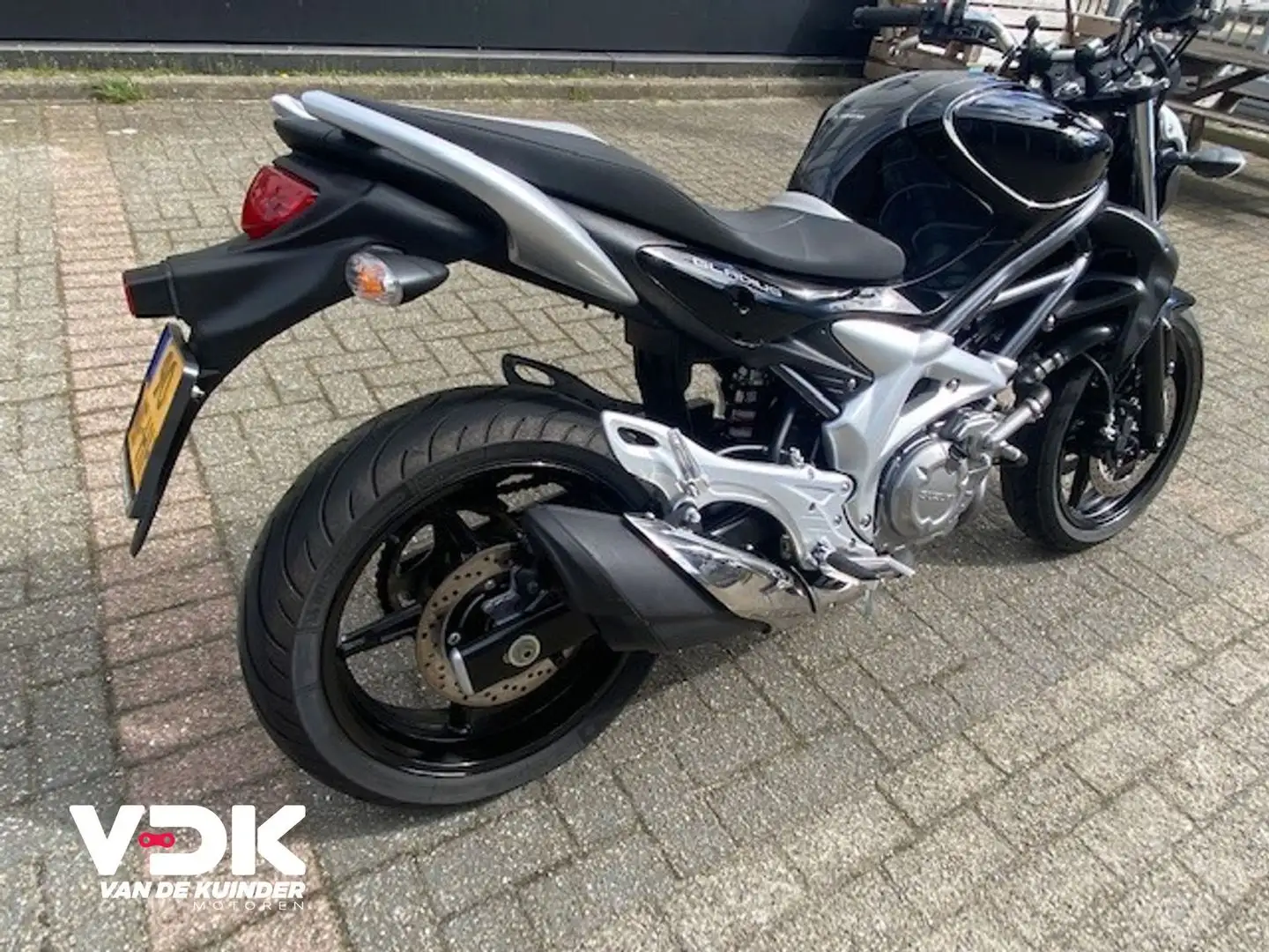 Suzuki GLADIUS Nero - 2