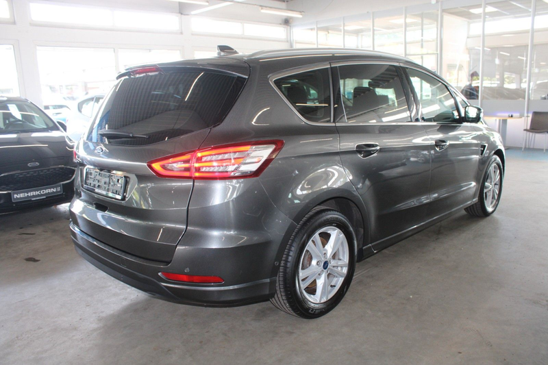 Ford S-Max Titanium Aut. LED ACC 2xCAM WinterPak. uvm — photo 6