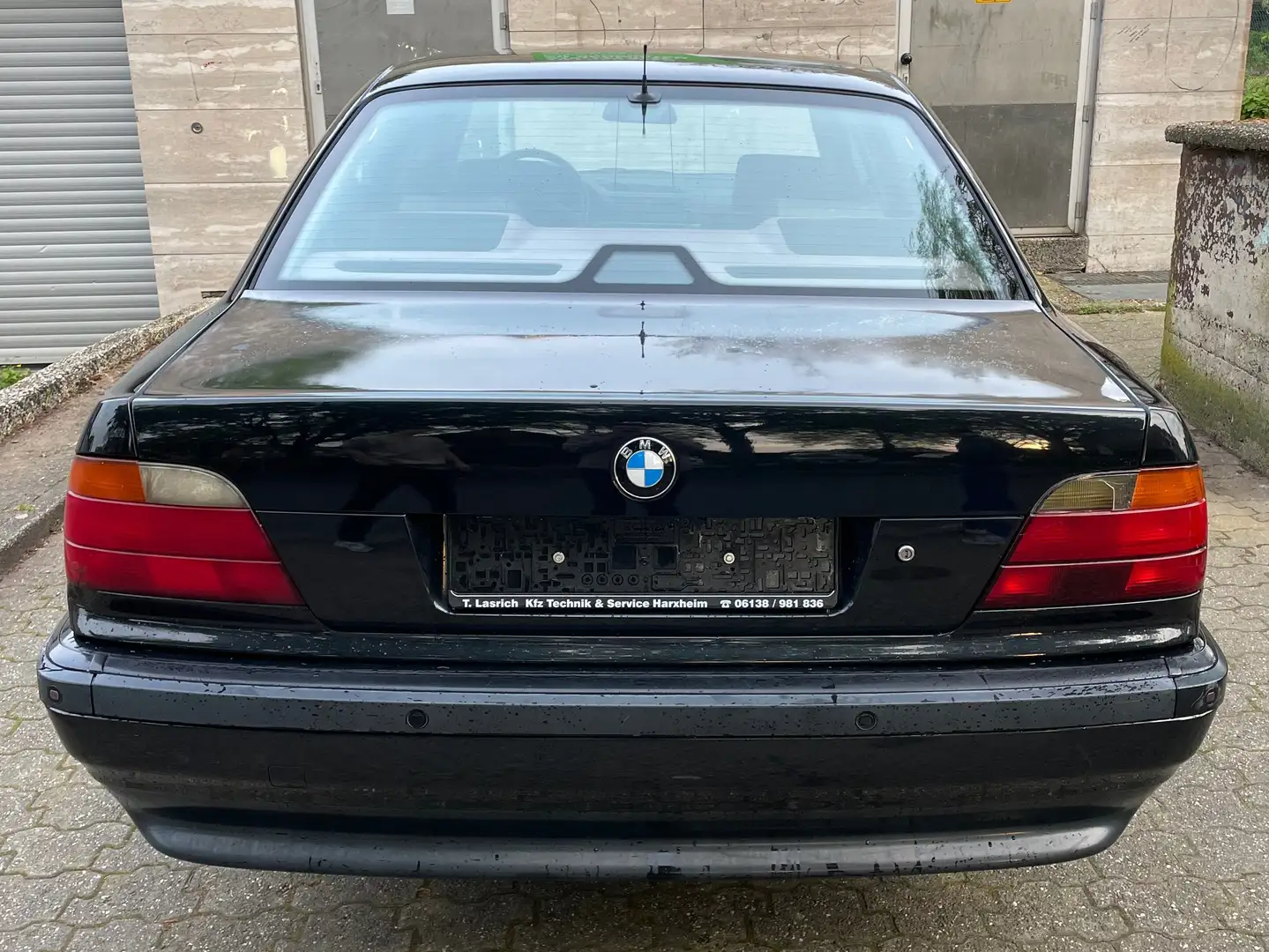 BMW 750 7er 750i Noir - 2
