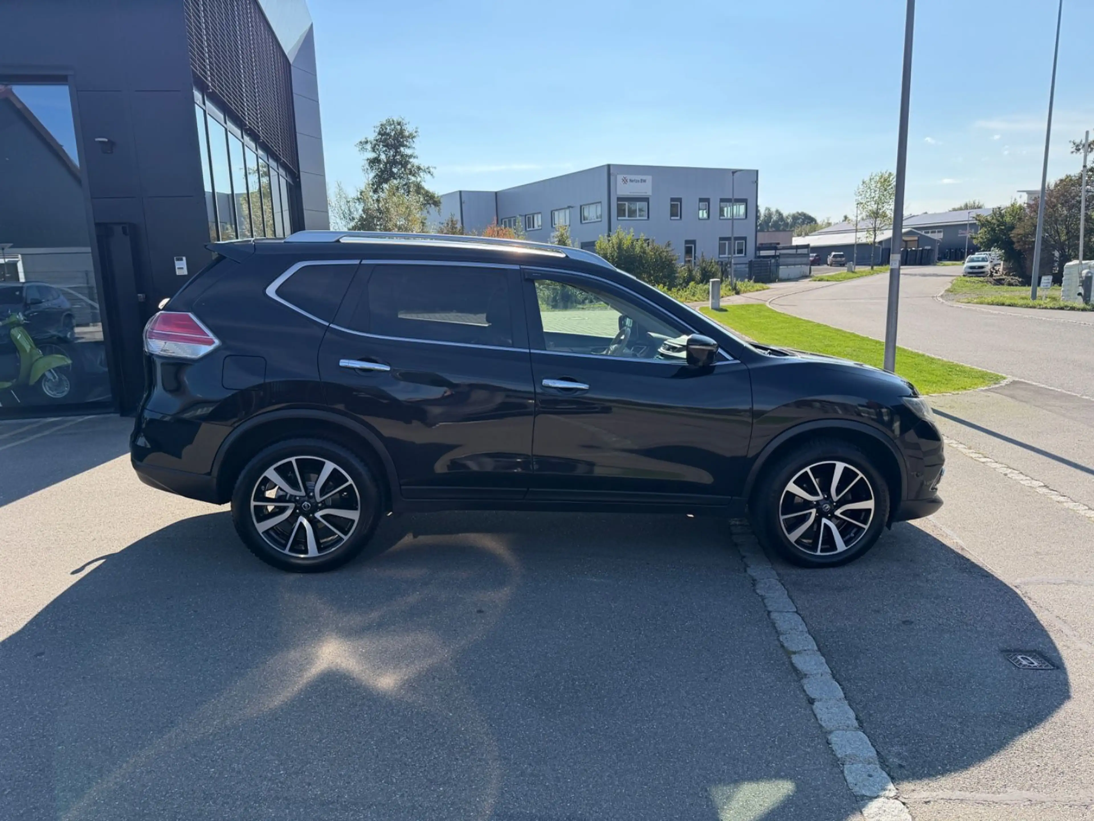 Nissan X-Trail Tekna 1.6 dCI 4X4 Aut Leder AHK E6 Xenon — photo 9