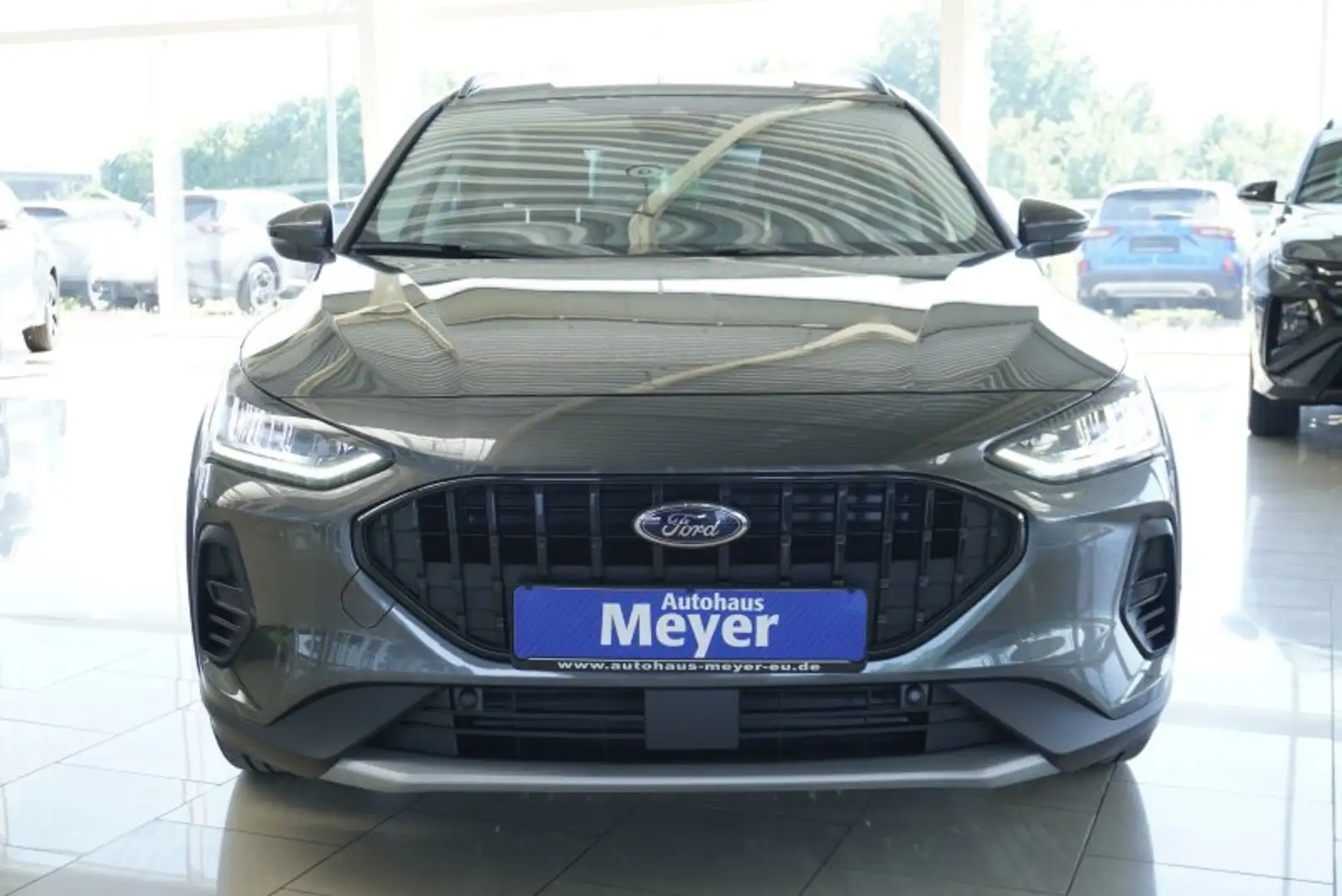 Ford Focus Active X 1,5 115PS aAHK/Navi/Kamera/Winterp.     * Šedá - 2