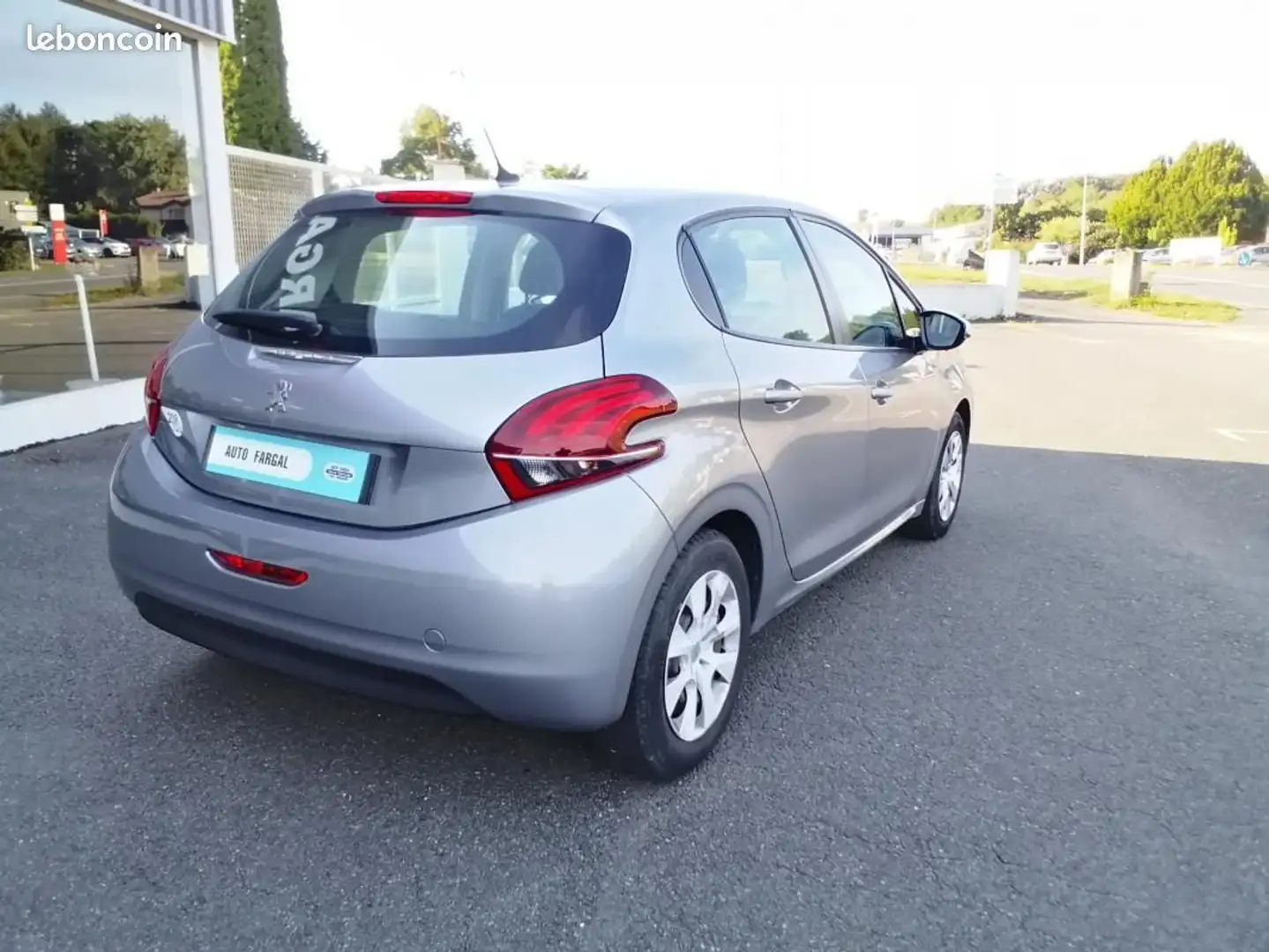 Peugeot 208 PureTech 82ch S&S BVM5 6.2 Evap Like Gris - 2