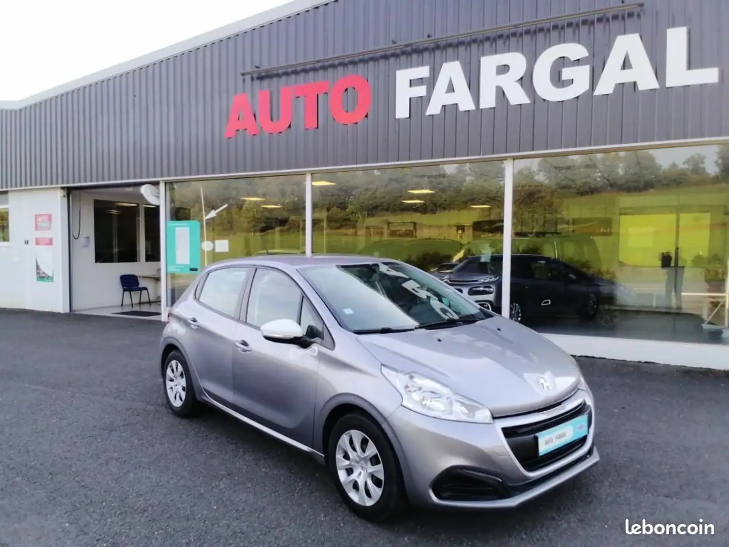 Peugeot 208 PureTech 82ch S&S BVM5 6.2 Evap Like Gris - 1