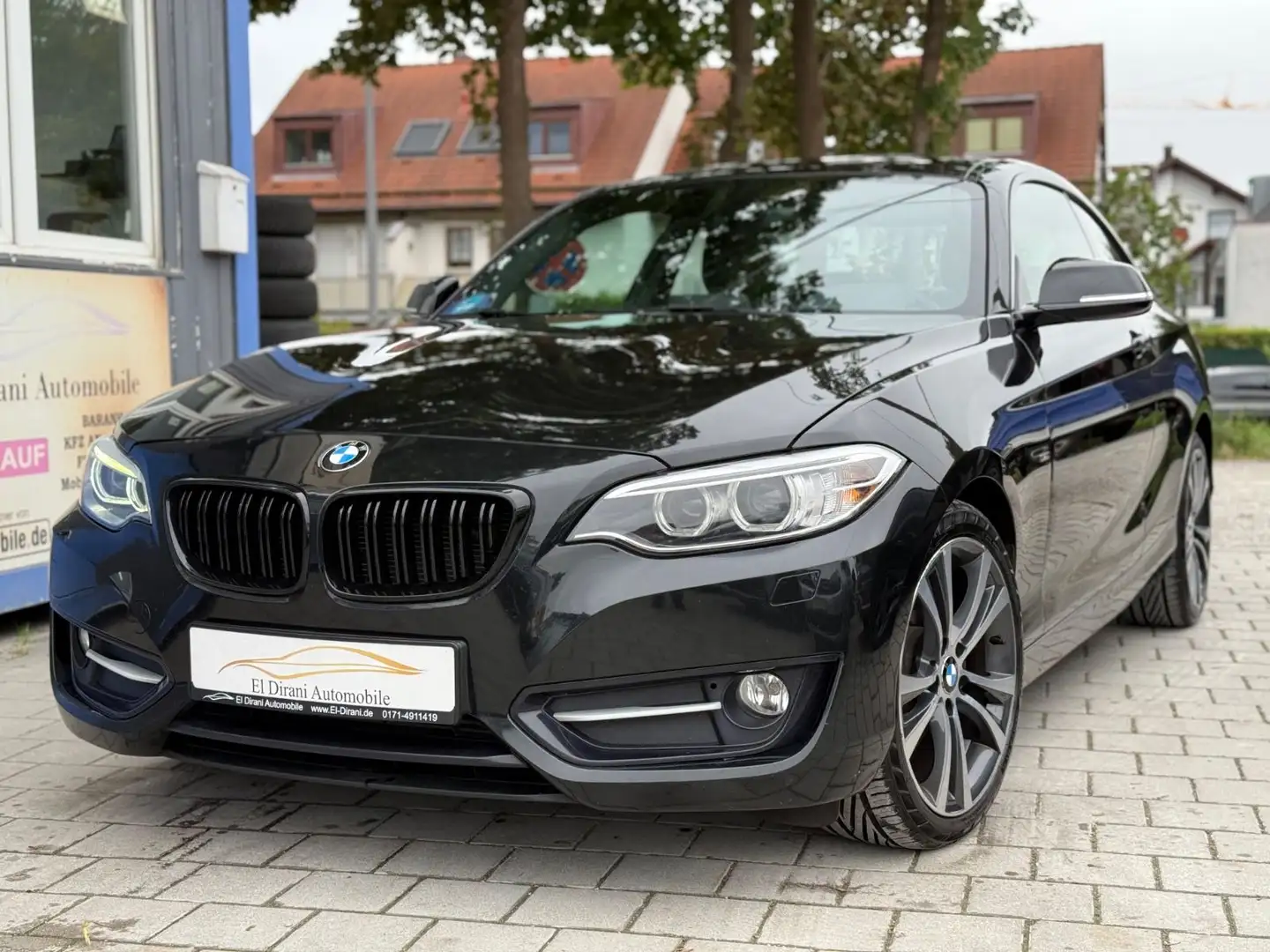 BMW 220 i Coupe Sport BiXen/Navi/Shadow/Tempo/TÜV NEU Schwarz - 1