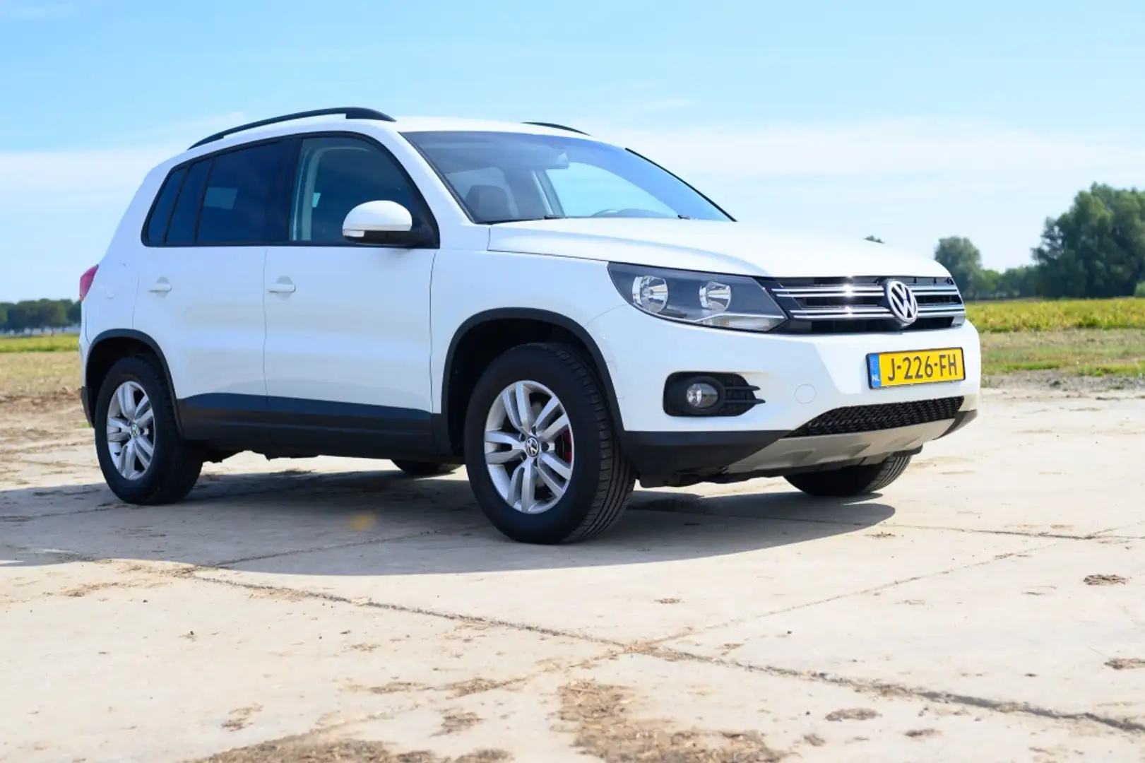 Volkswagen Tiguan 2.0 TSI Sport&St.4M Blanc - 2