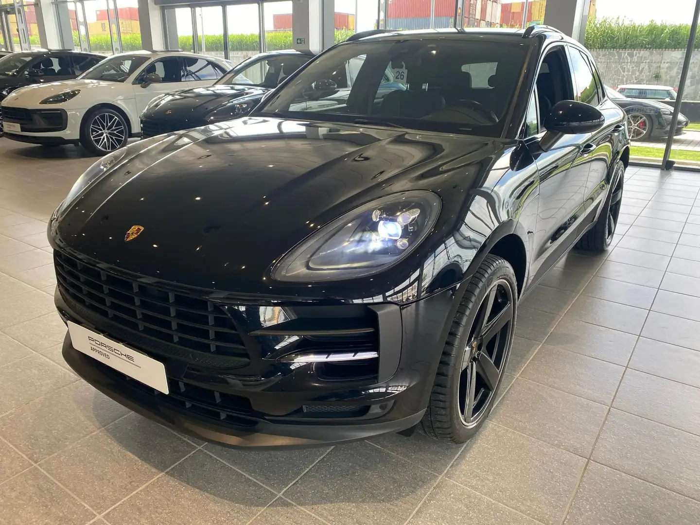 Porsche Macan 2.0 245 cv PDK Nero - 1