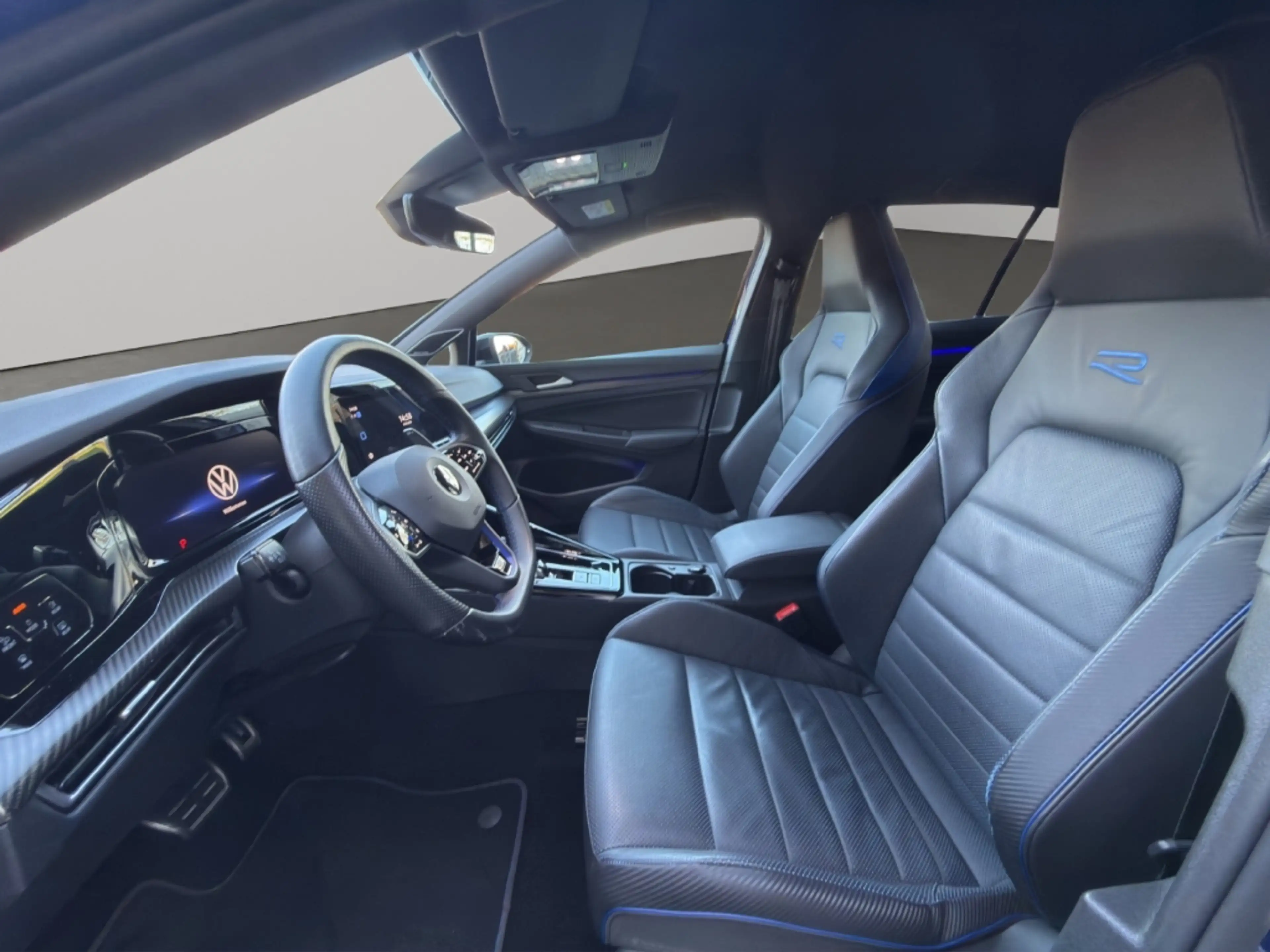 Volkswagen Golf R ''20 Years'' 2.0 TSI DSG,ACC,Harman-Kardon,RFK,SHZ — photo 7