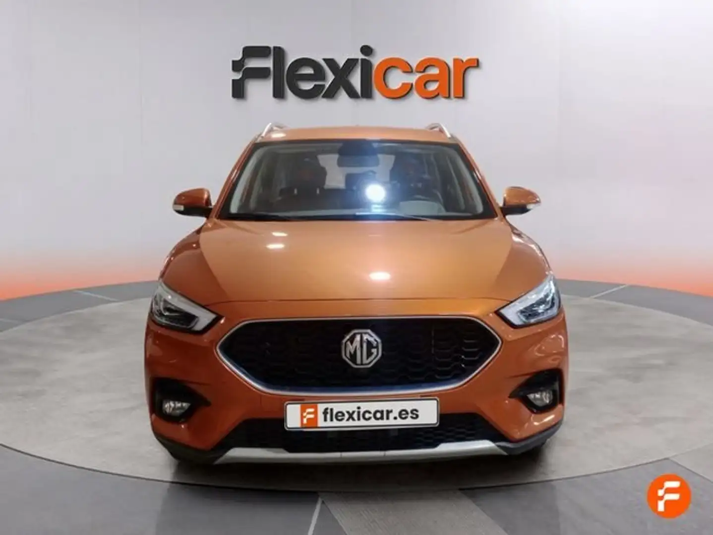 MG ZS 1.5 Luxury Naranja - 2