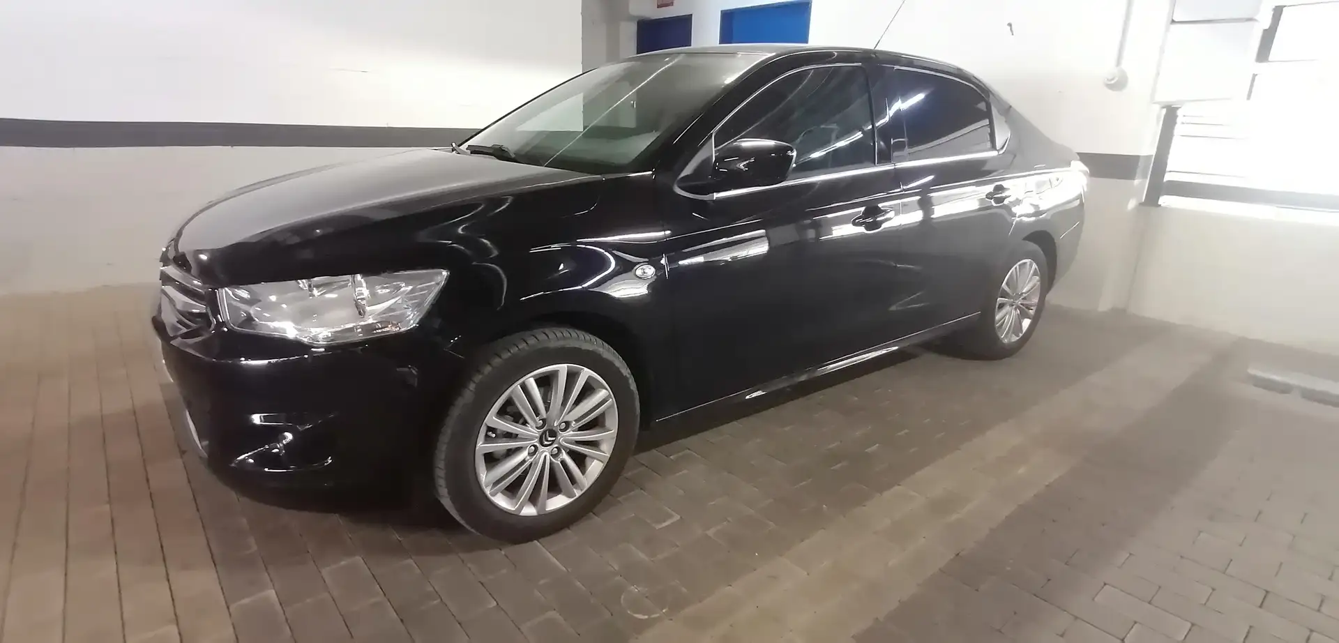 Citroen C-Elysée C-Elysée 1.2 PureTech Exclusive 82 Exclusive Negro - 2