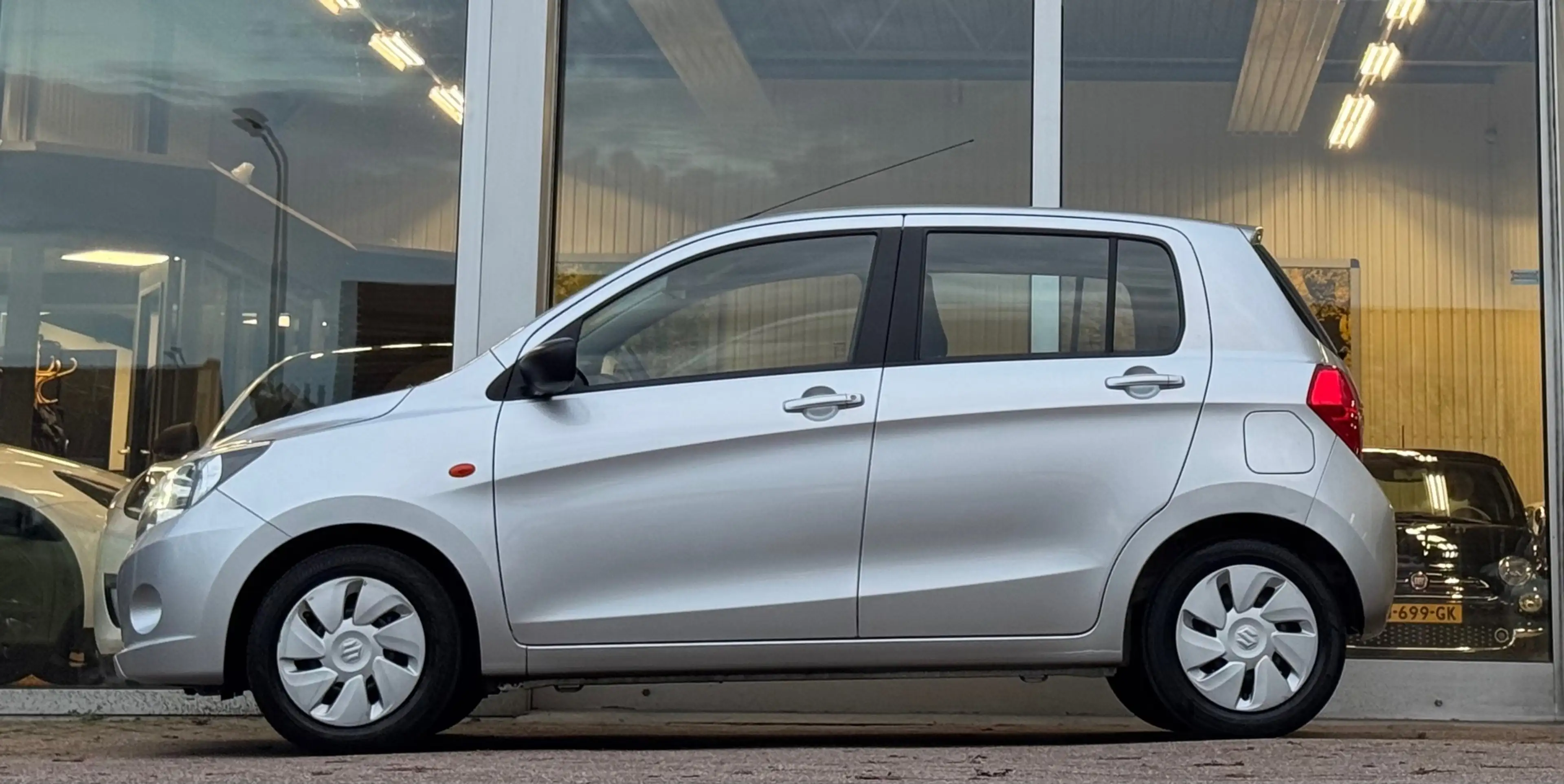 Suzuki Celerio 1.0i Comfort 2e Eigenaar Airco APK 23-10-2027 — photo 4