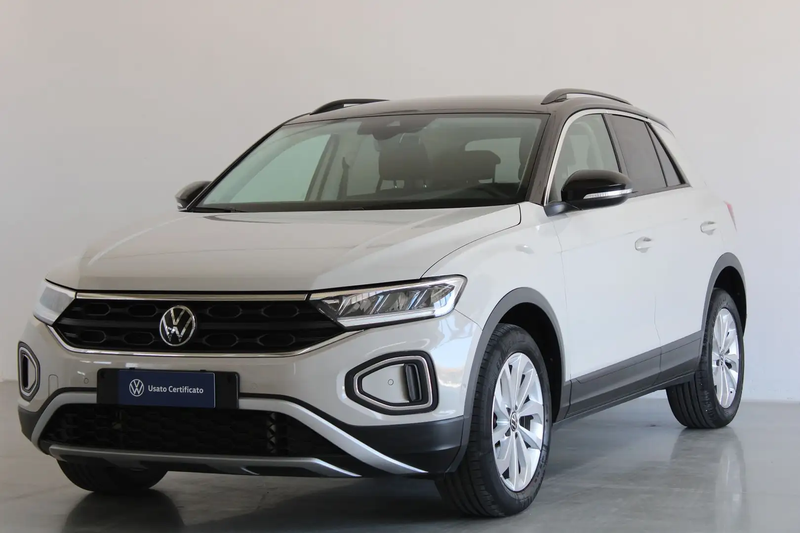 Volkswagen T-Roc 1.5 TSI ACT DSG Life - 1