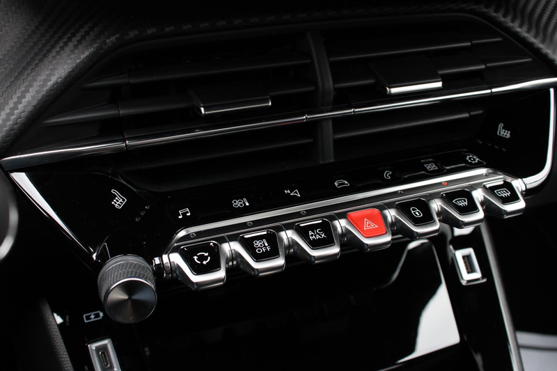 Peugeot 2008 1.2 PureTech GT Pack PANO | STOELVERW | ACC — photo 14
