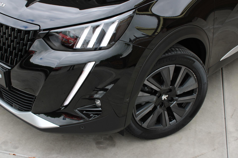 Peugeot 2008 1.2 PureTech GT Pack PANO | STOELVERW | ACC — photo 8