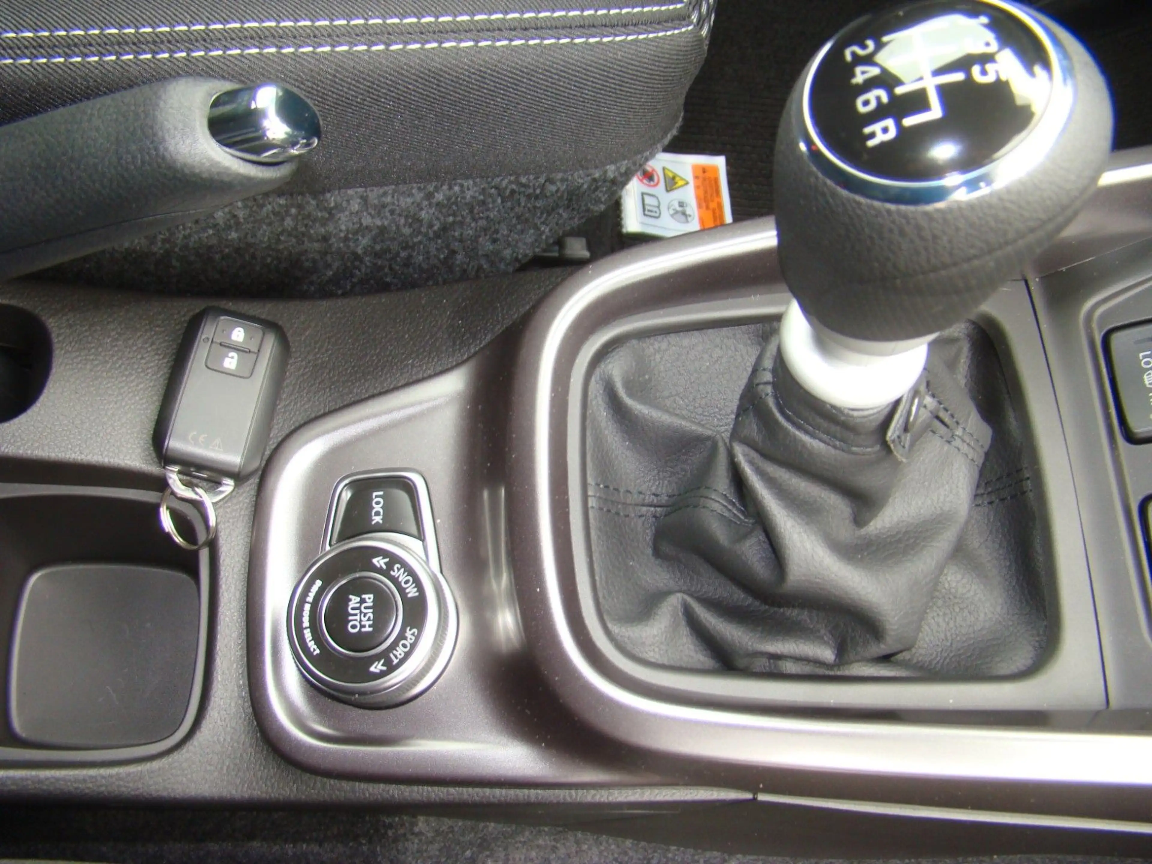 Suzuki Vitara 1.4 BOOSTERJET Hybrid Comfort Allgrip — photo 29