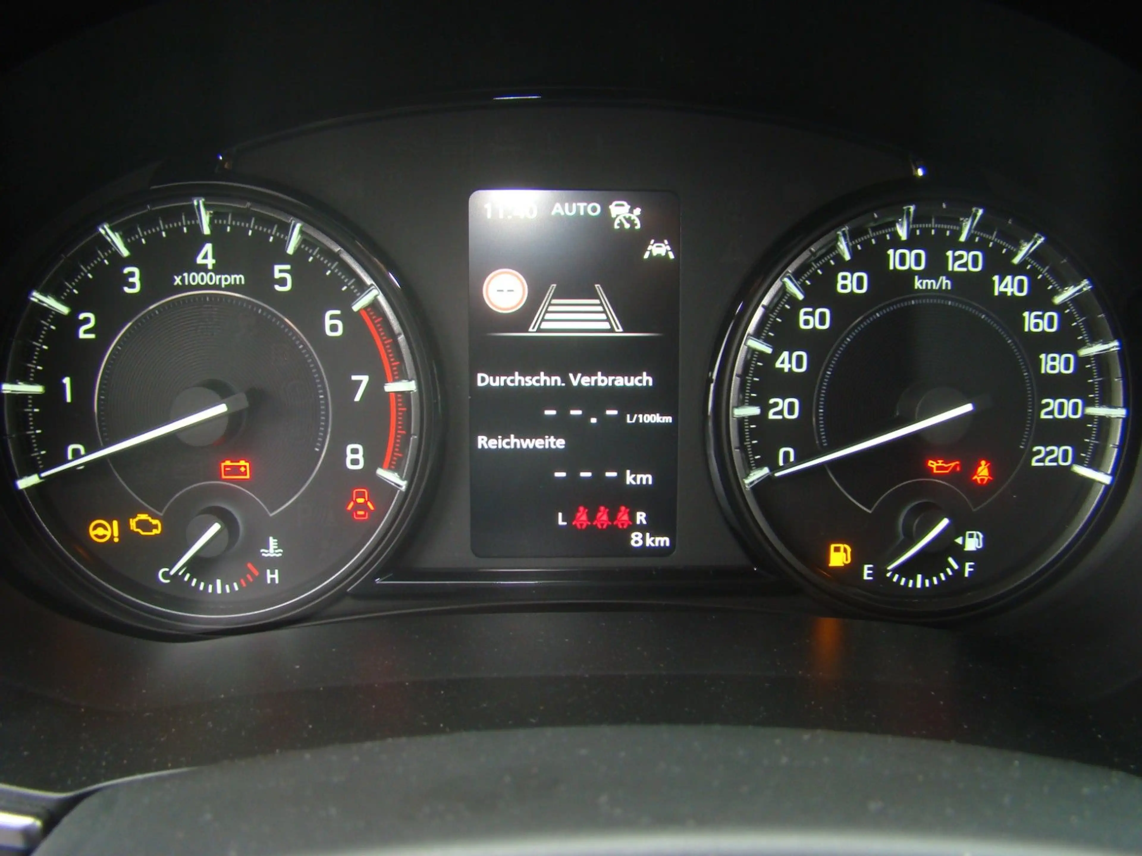 Suzuki Vitara 1.4 BOOSTERJET Hybrid Comfort Allgrip — photo 25
