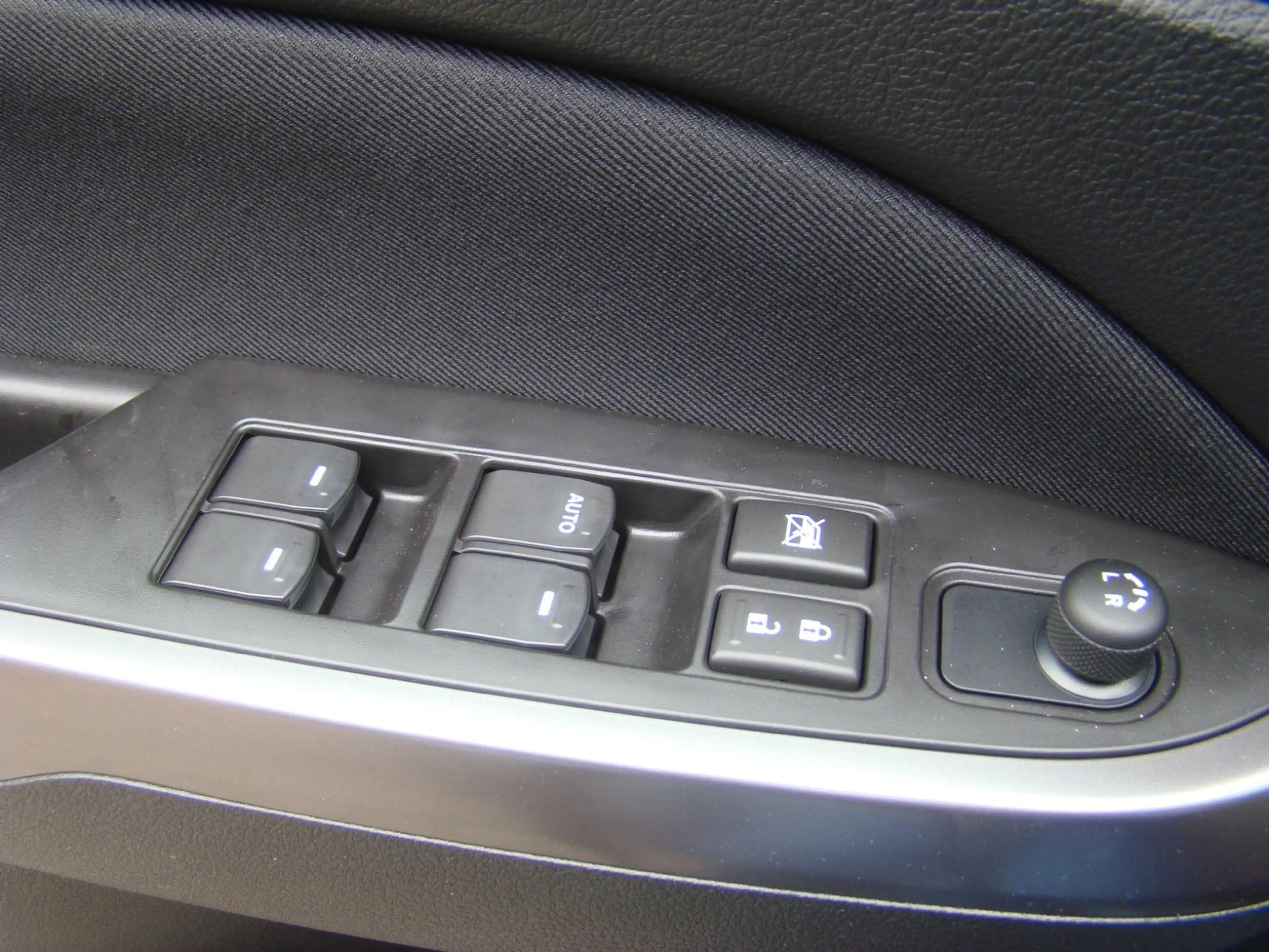 Suzuki Vitara 1.4 BOOSTERJET Hybrid Comfort Allgrip — photo 32