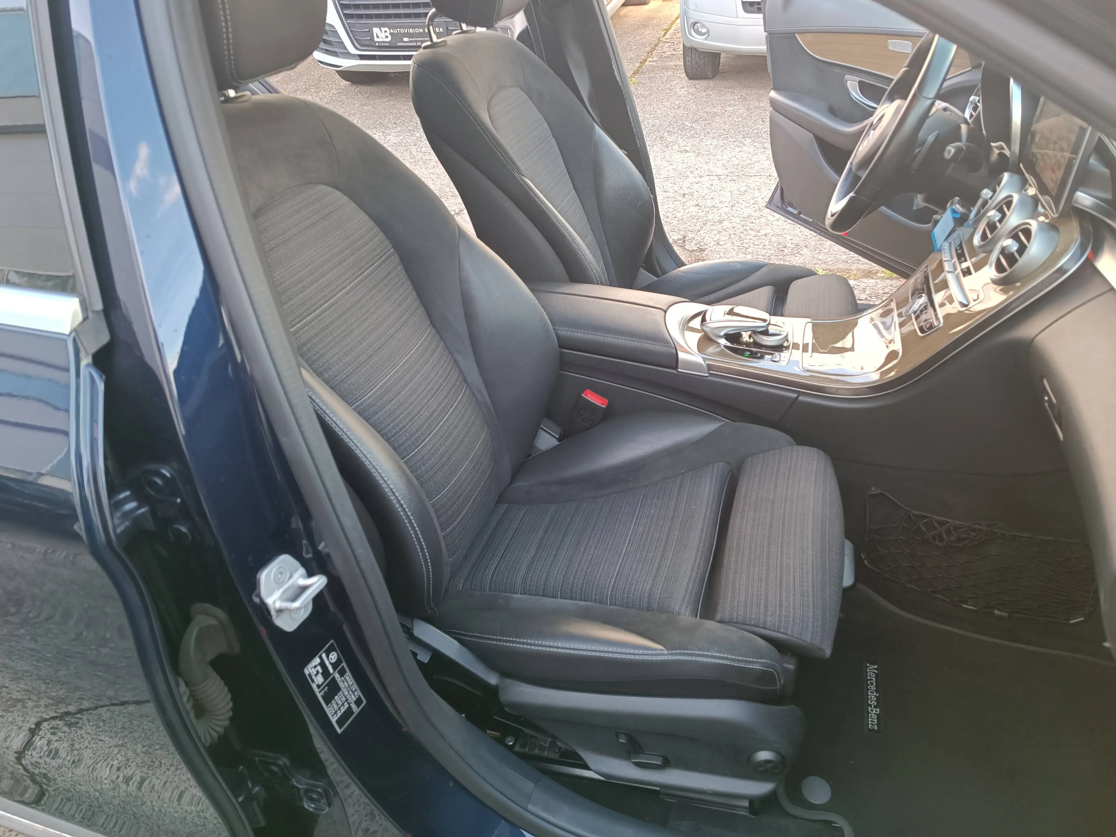 Mercedes-Benz C 250 C-Klasse T 7G-TRONIC Exclusive,Navi,Pano,LED,Head-UpAHK, — photo 11