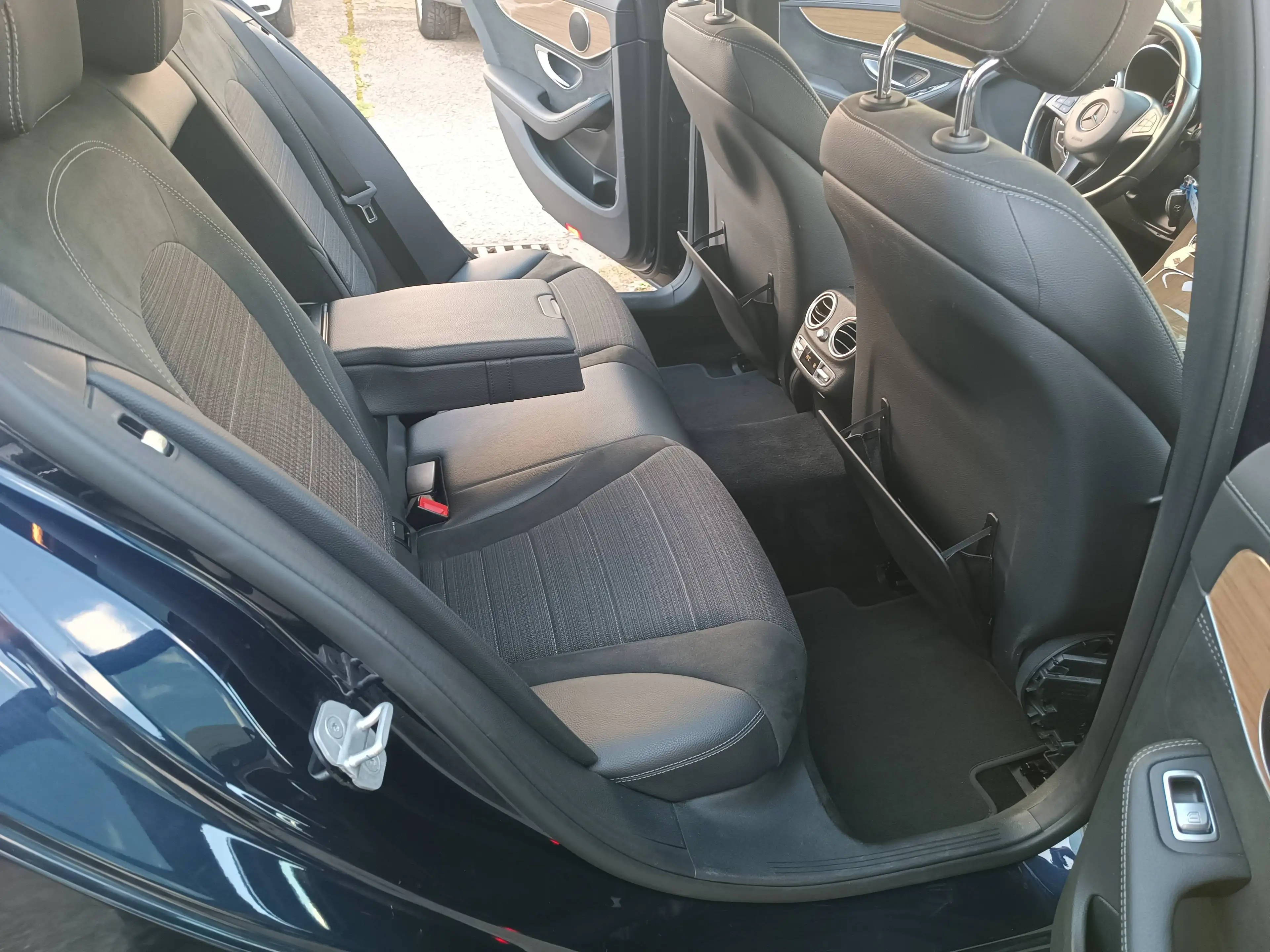 Mercedes-Benz C 250 C-Klasse T 7G-TRONIC Exclusive,Navi,Pano,LED,Head-UpAHK, — photo 15