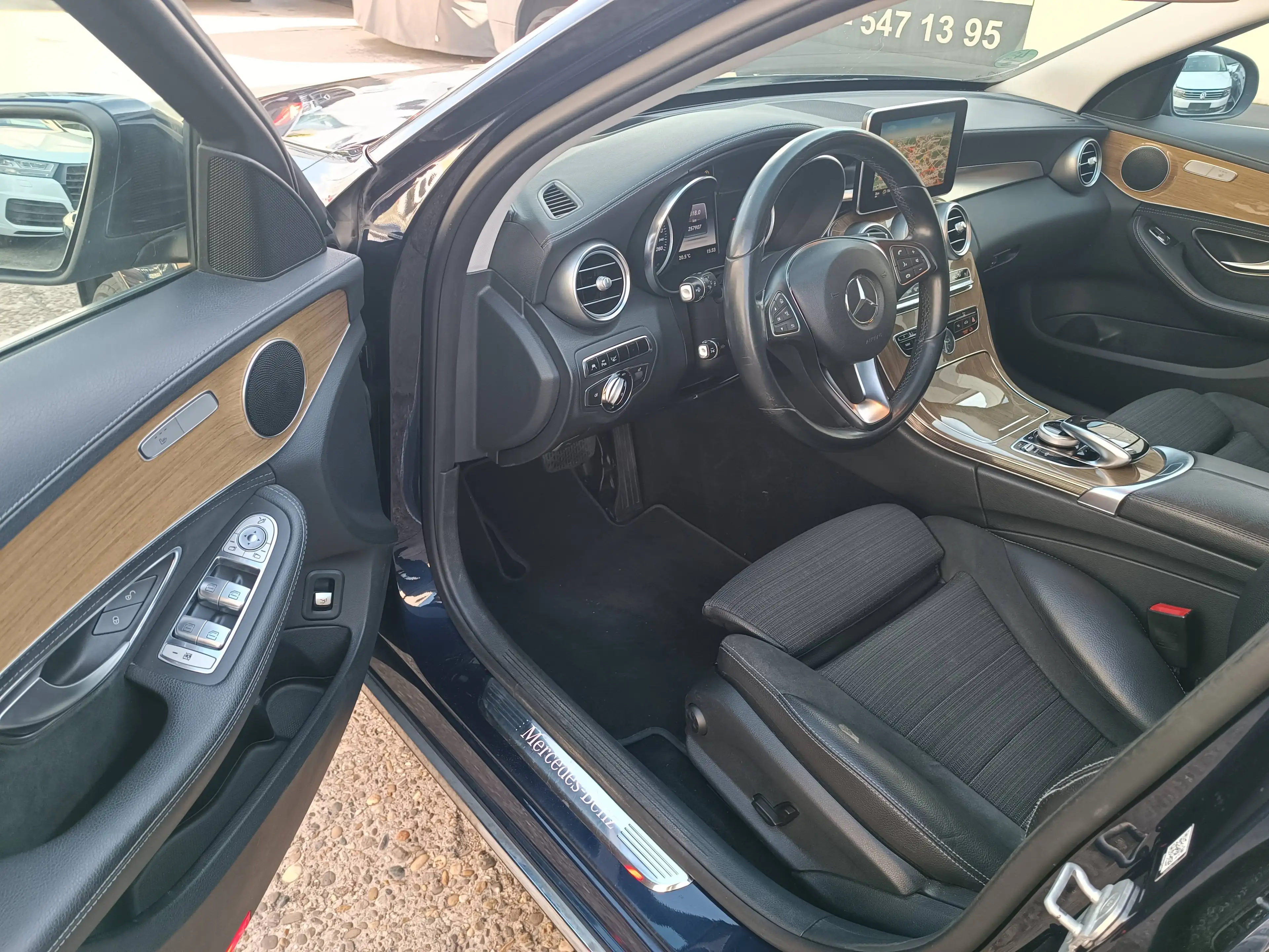 Mercedes-Benz C 250 C-Klasse T 7G-TRONIC Exclusive,Navi,Pano,LED,Head-UpAHK, — photo 7