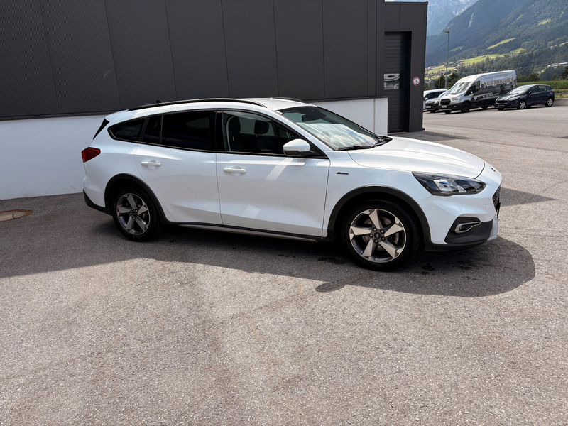 Ford Focus Active — photo 5