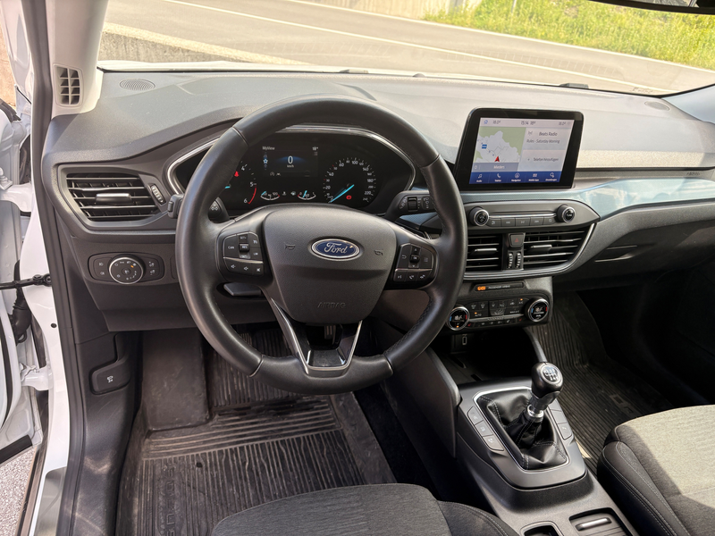 Ford Focus Active — photo 6