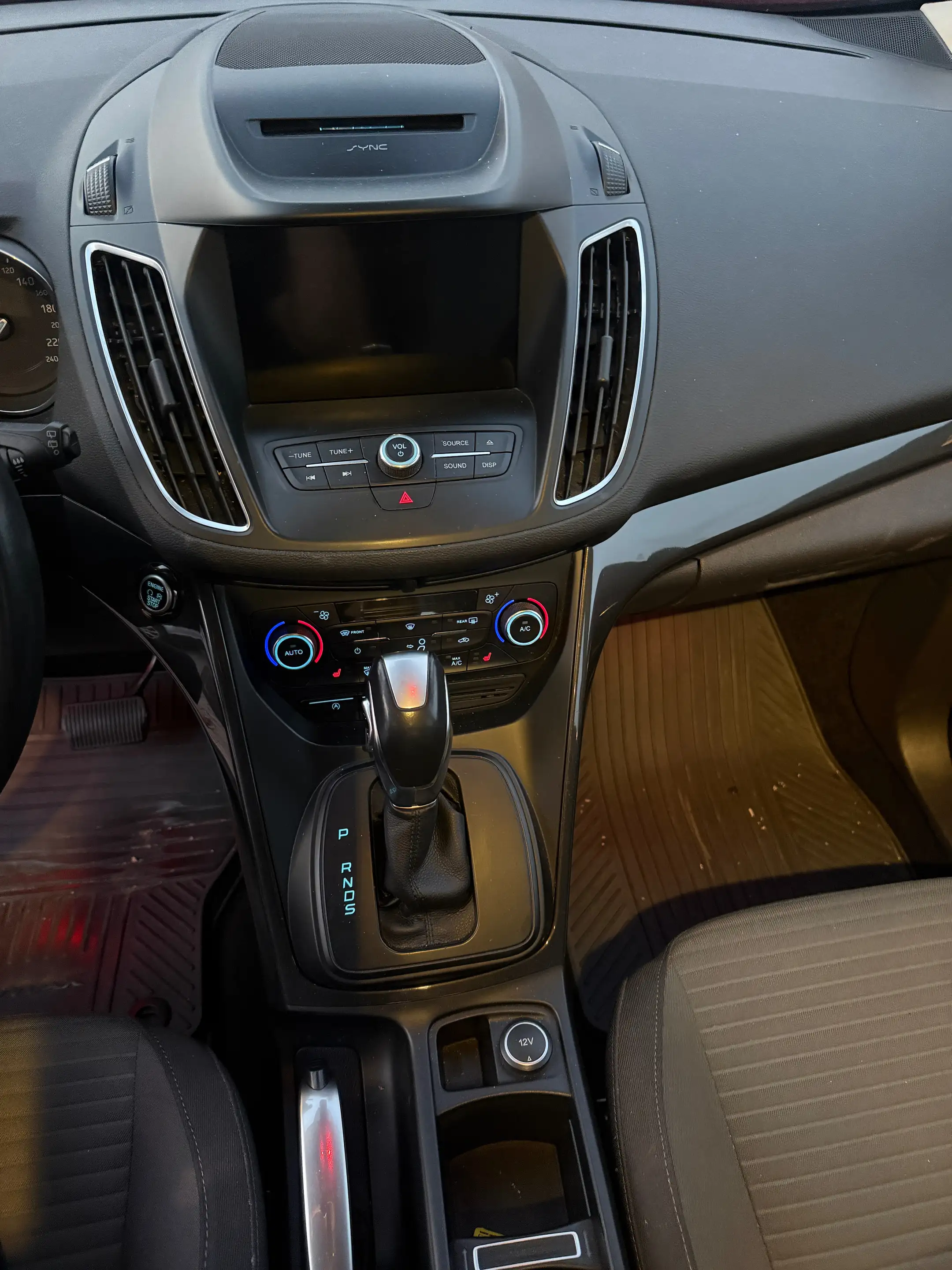 Ford Grand C-Max Titanium Automatik — photo 14