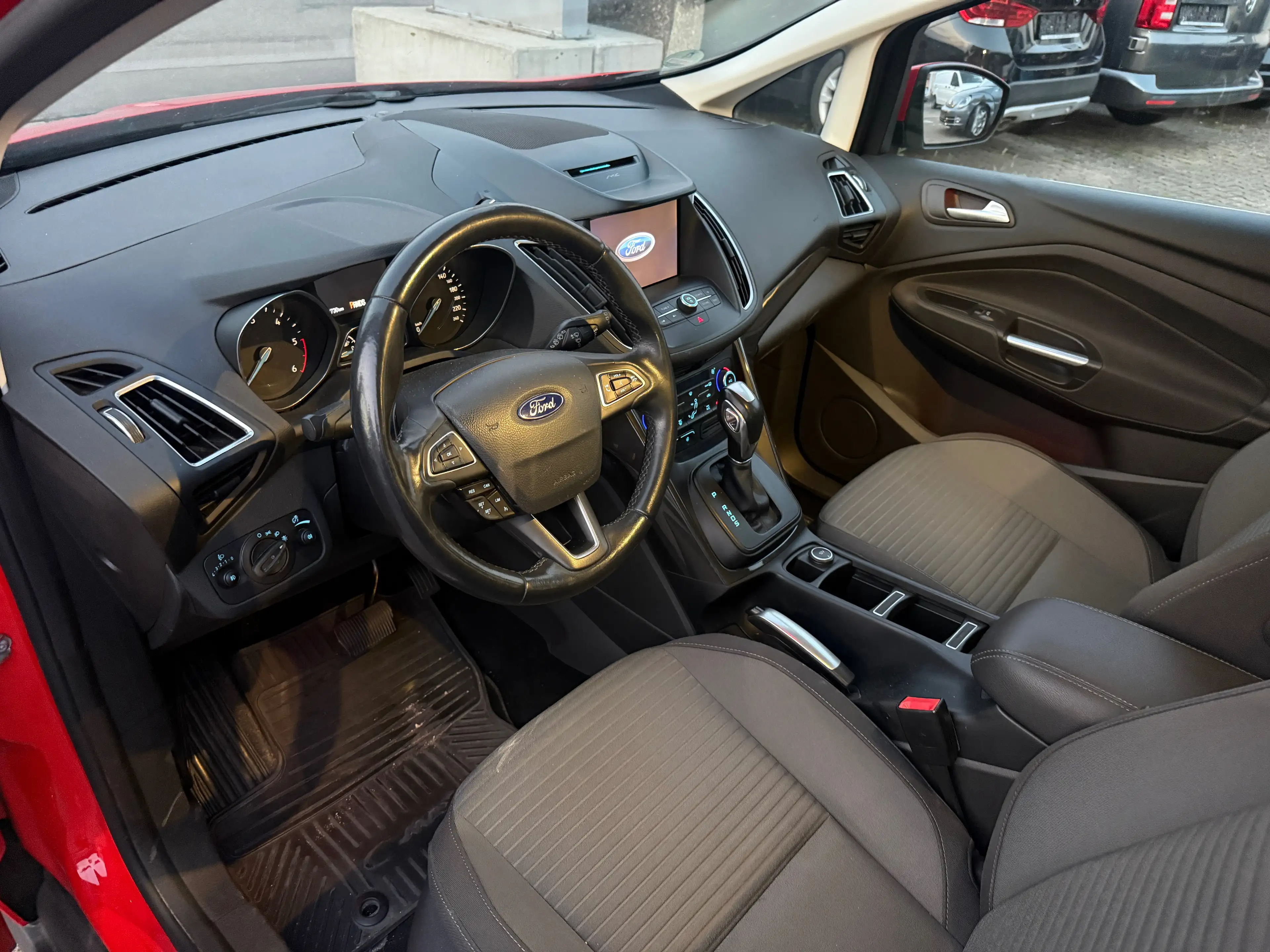 Ford Grand C-Max Titanium Automatik — photo 9