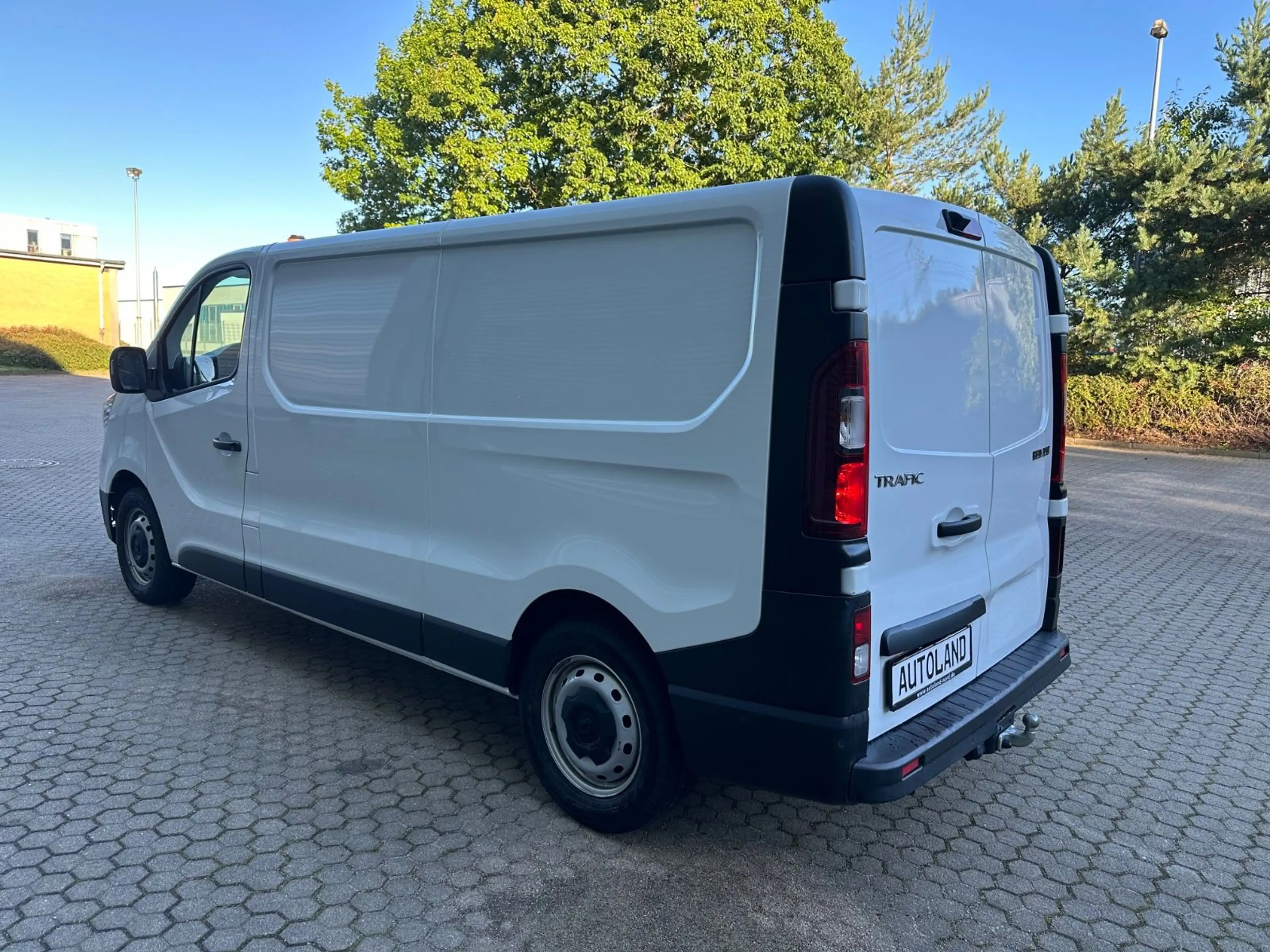 Renault Trafic 2.0DCI Kasten L2H1 3.0t LED*PDC*R.Cam*AHK — photo 2