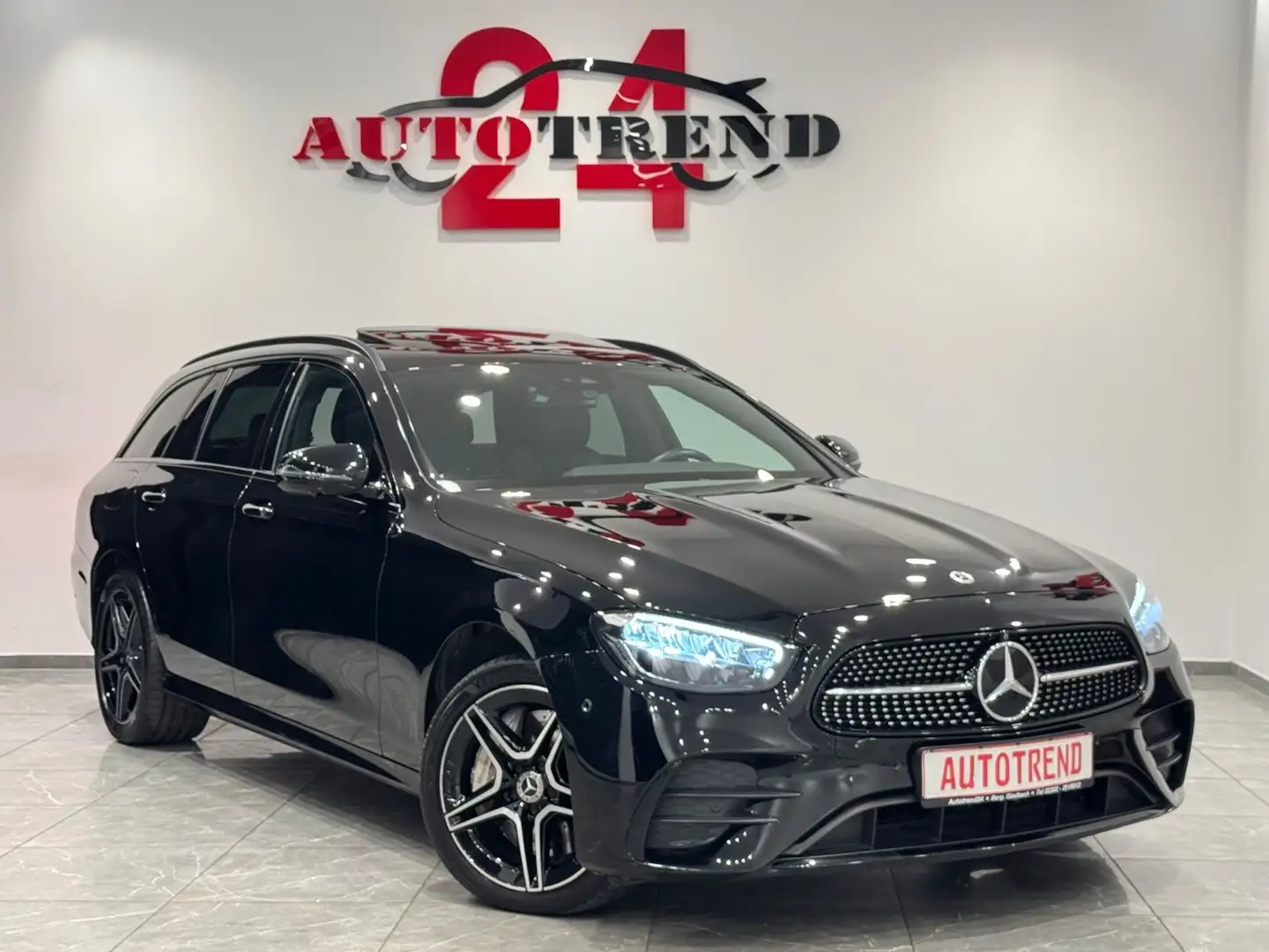 Mercedes-Benz E 300 de 4Matic T AMG-LINE 360°KAM+EGSD+WIDESCRE Schwarz - 2