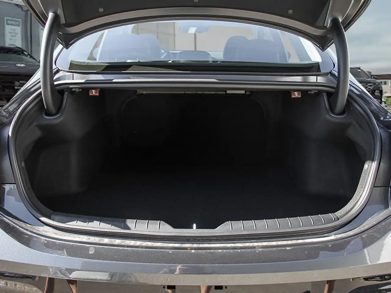 Hyundai SONATA снимка Hyundai SONATA
