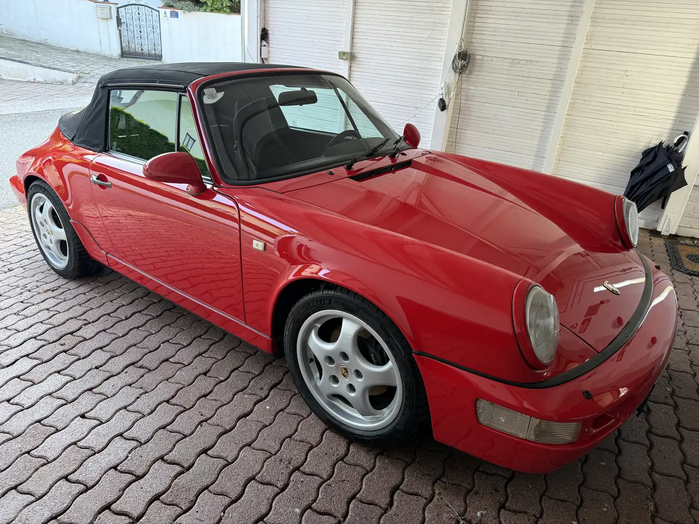 Porsche 911 Carrera 4 Cabrio - 2
