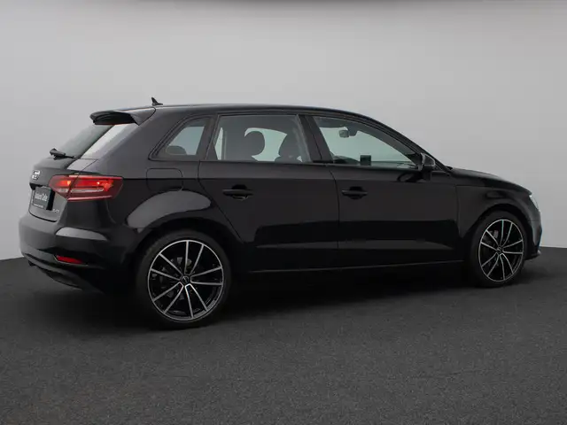 Audi A3 view 6