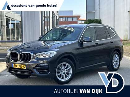 BMW X3 xDrive20i High Executive | Leder/Privacy Glass/Nav