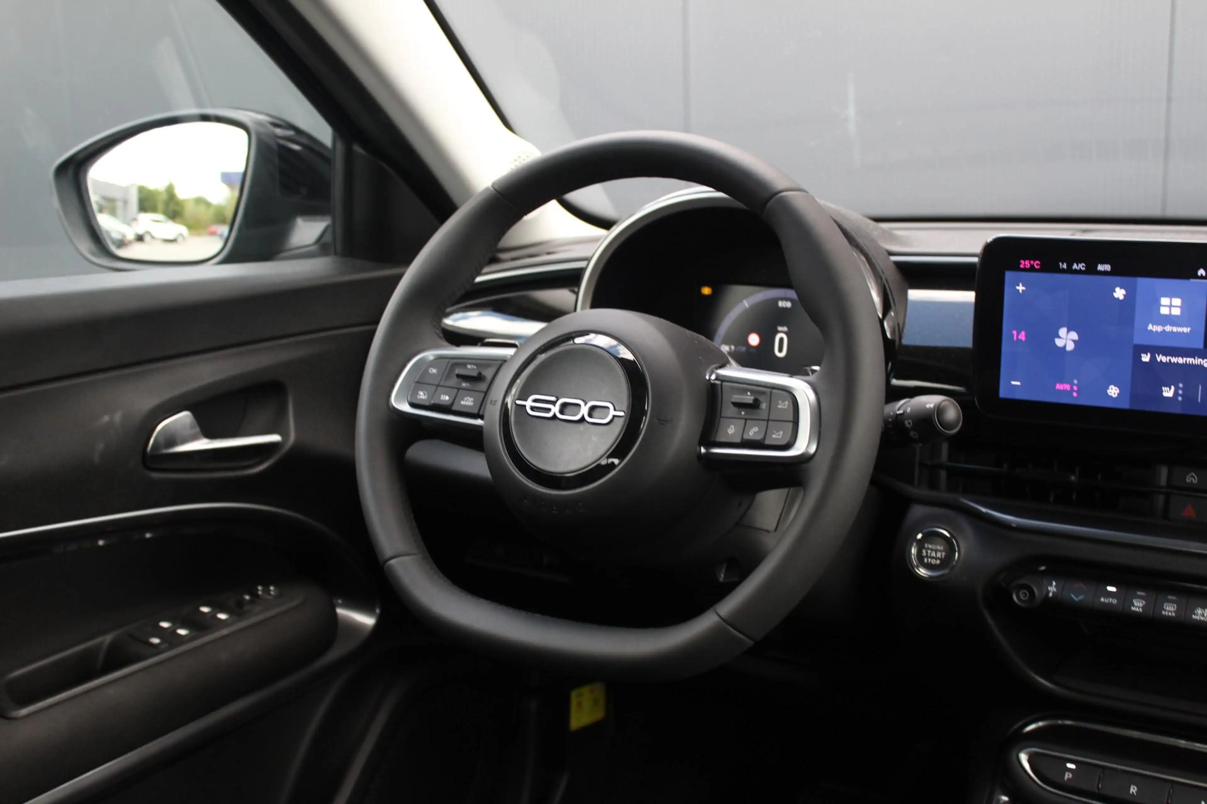 Fiat 600 1.2 Hybrid Urban | Incl. 12 Maanden garantie | Sto — photo 2
