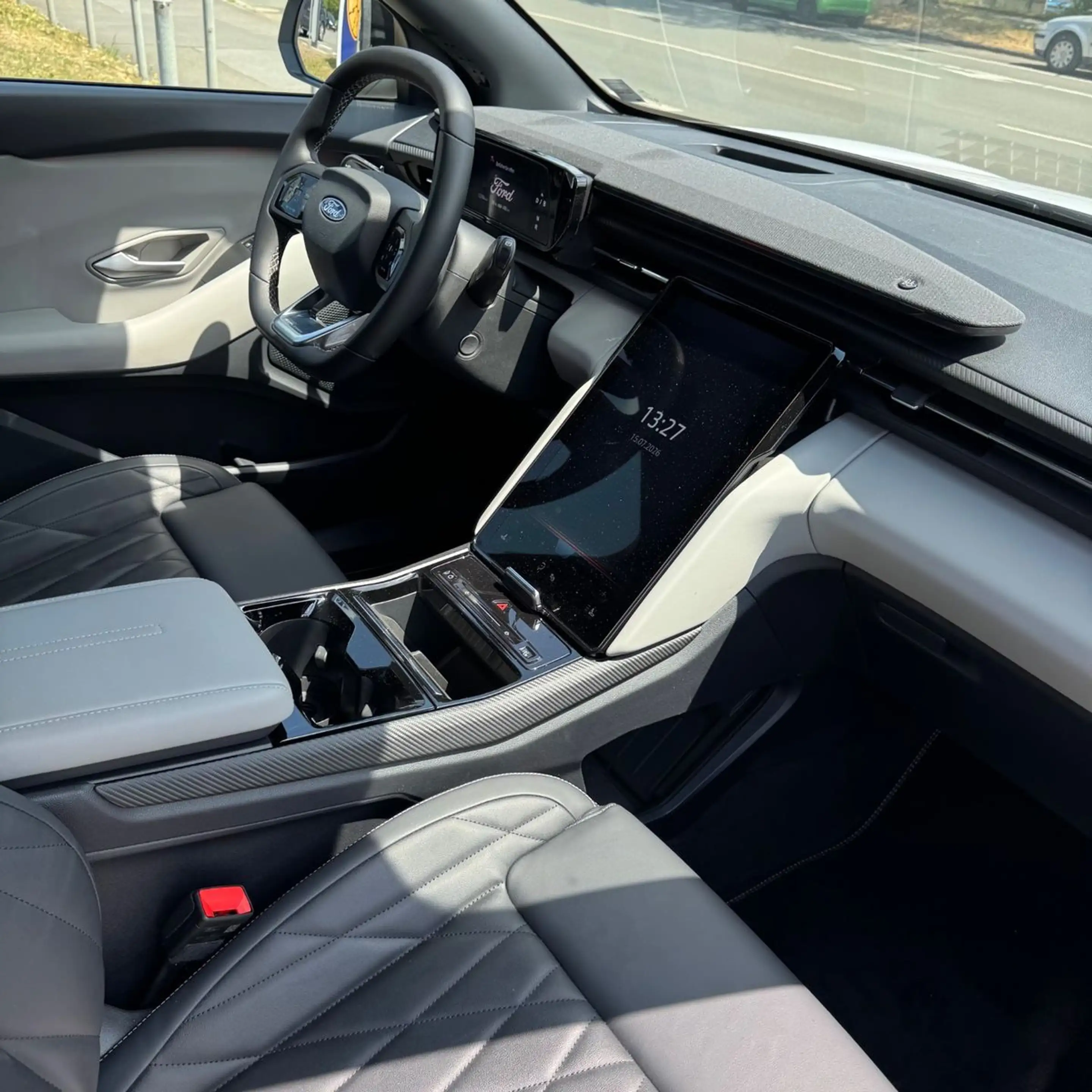 Ford Explorer Premium AWD *Fahrer Assistenzpaket*B&O* — photo 15