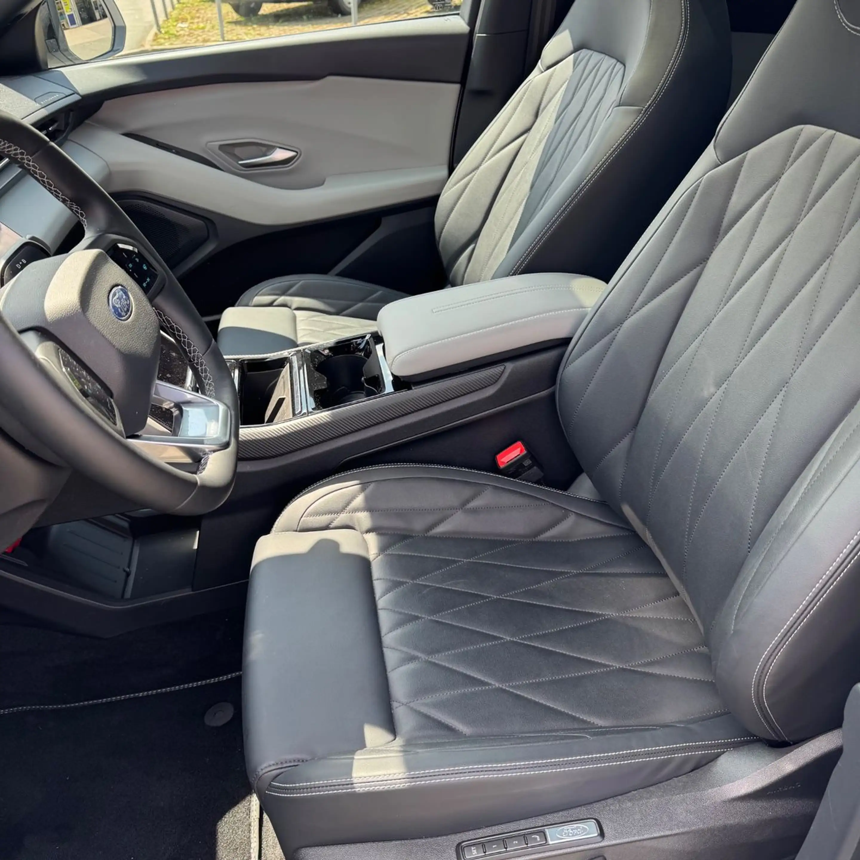 Ford Explorer Premium AWD *Fahrer Assistenzpaket*B&O* — photo 13
