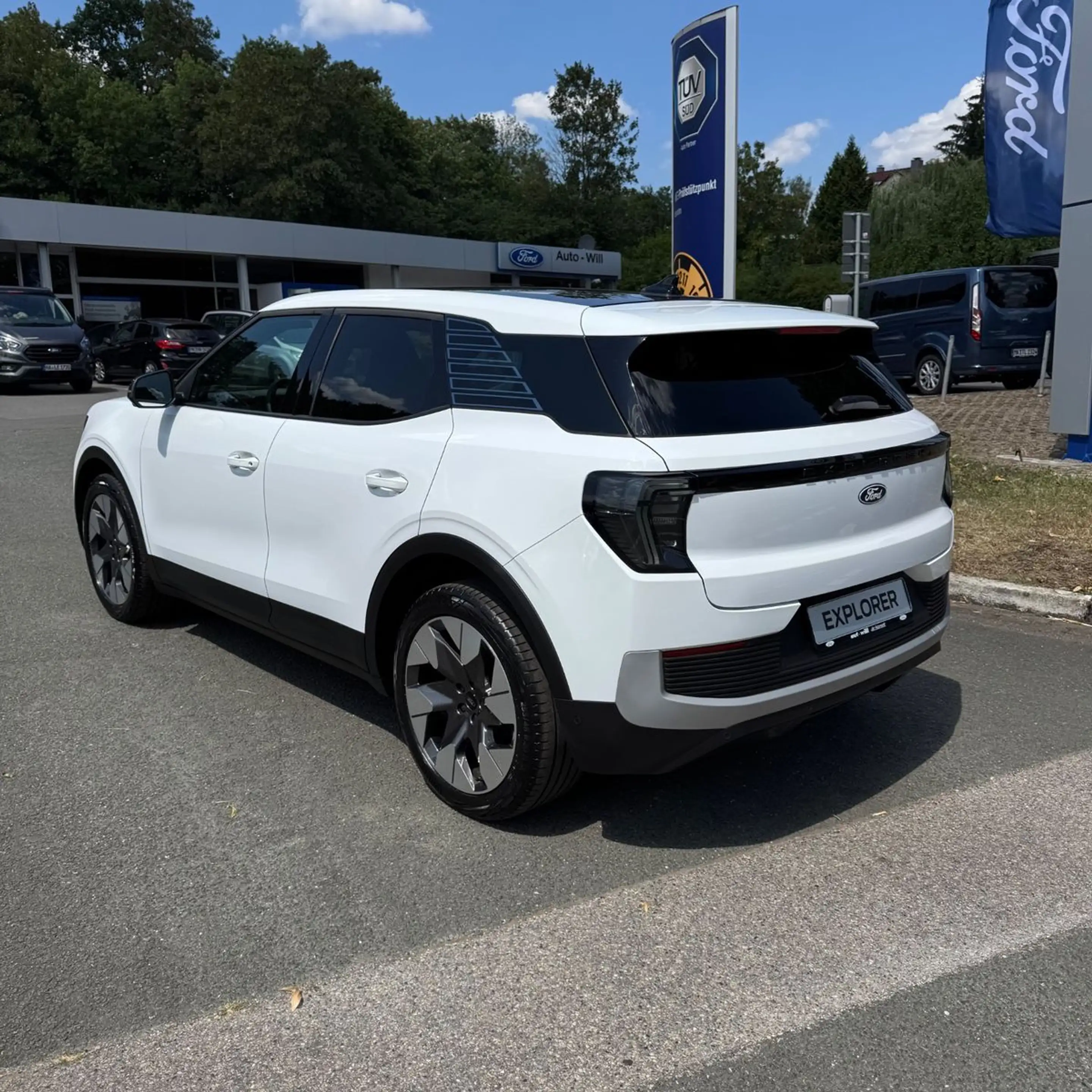 Ford Explorer Premium AWD *Fahrer Assistenzpaket*B&O* — photo 8