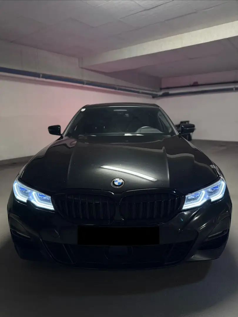 BMW 320 320d xDrive M Sport Aut. Schwarz - 2