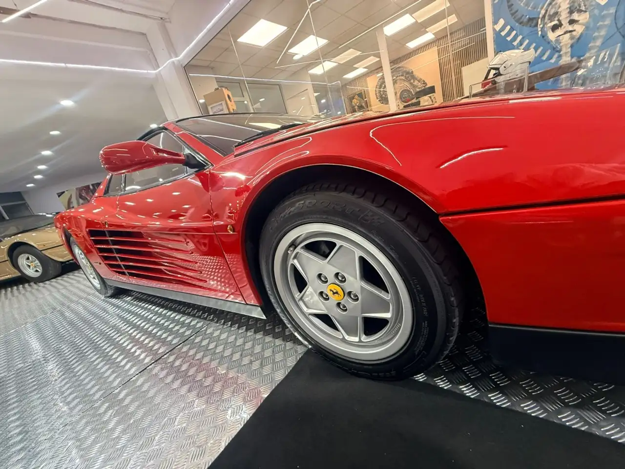 Ferrari Testarossa, foto 2