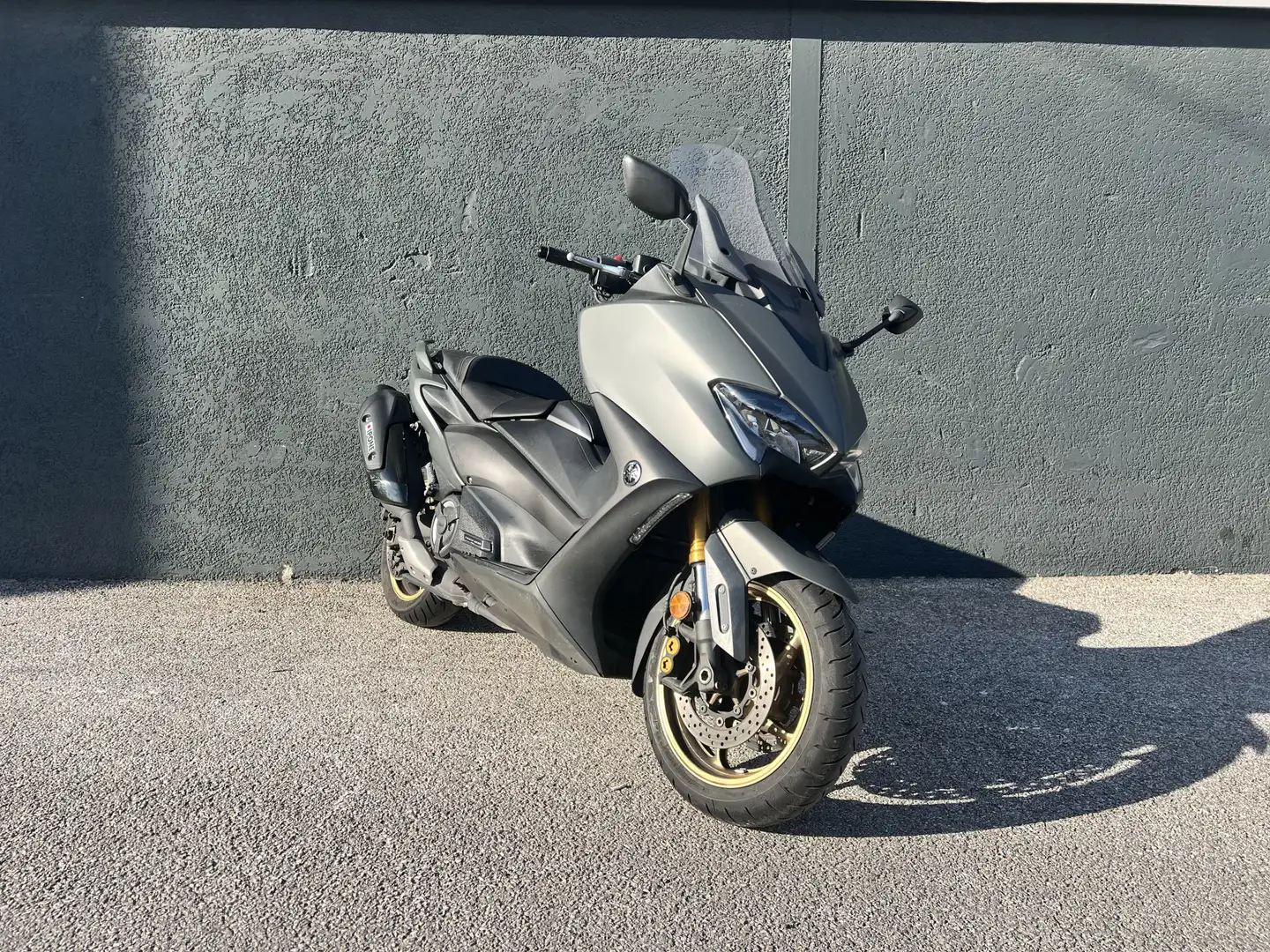 Yamaha TMAX 560 Gri - 1
