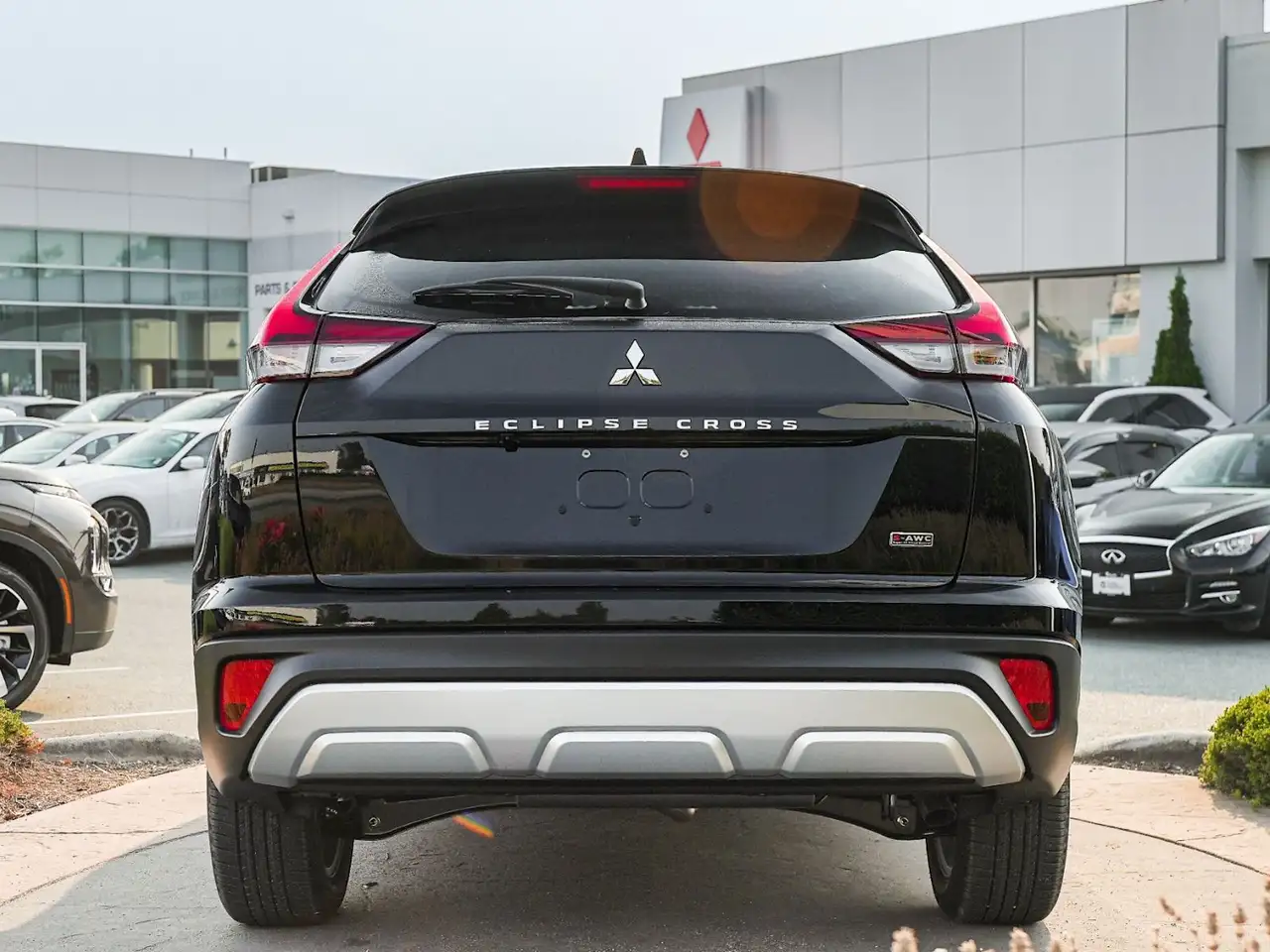 Mitsubishi Eclipse Cross снимка Mitsubishi Eclipse Cross
